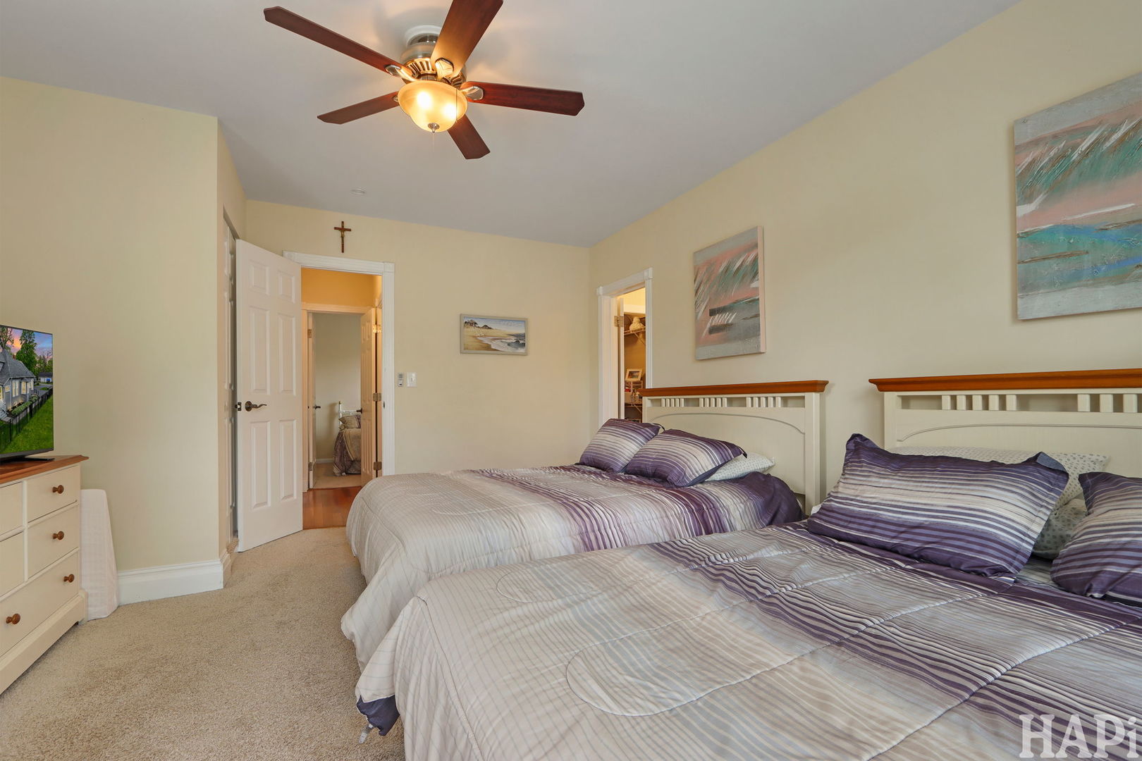 1611 N Woodlawn Park Avenue, McHenry, IL 60051