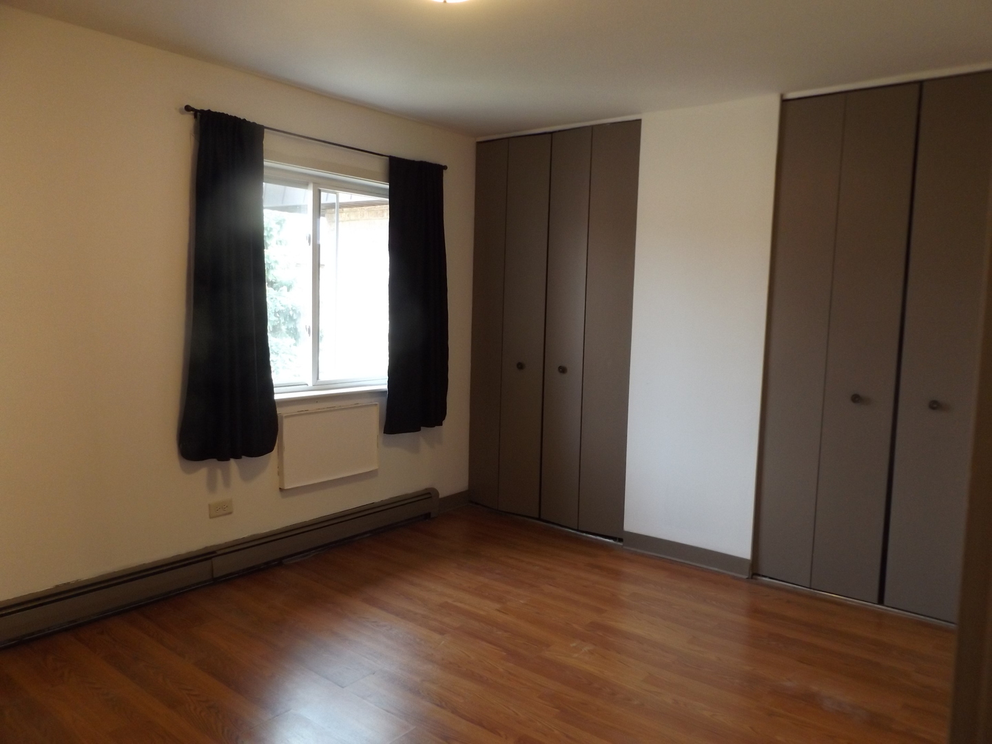 710 W Huntington Commons Road #3A, Mount Prospect, IL 60056