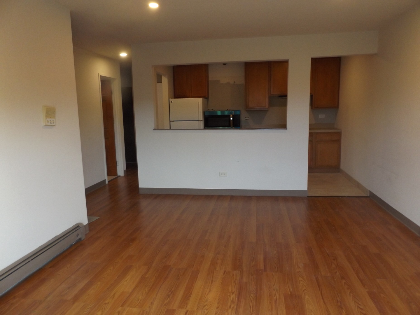 710 W Huntington Commons Road #3A, Mount Prospect, IL 60056
