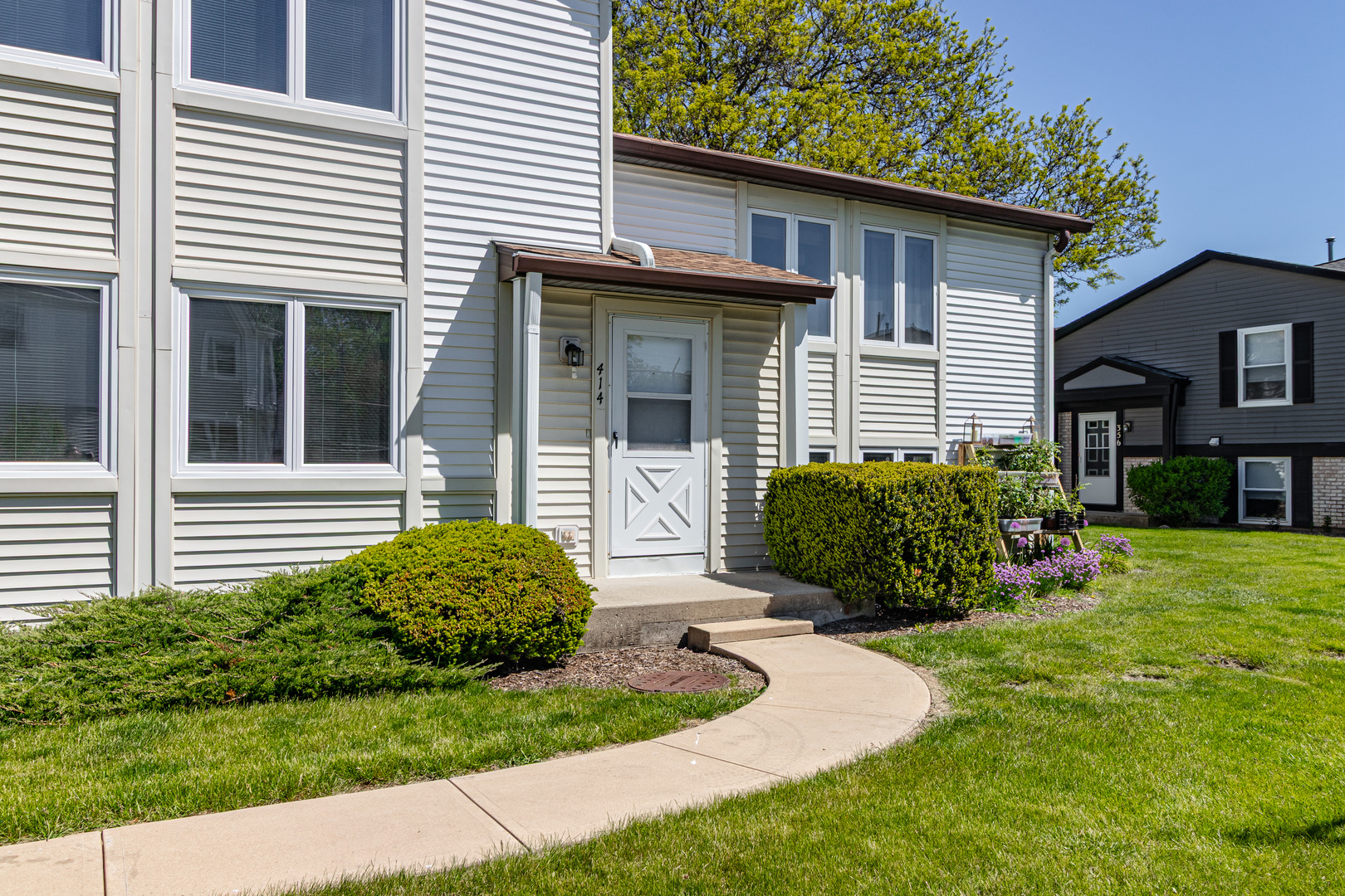414 INVERRARY Lane #414, Deerfield, IL 60015