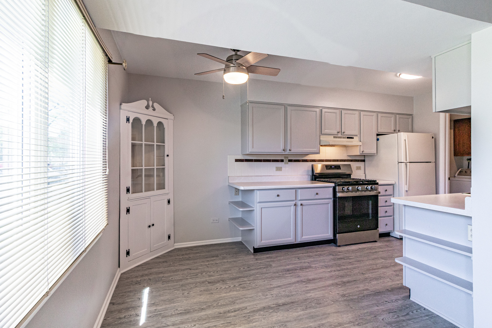 414 INVERRARY Lane #414, Deerfield, IL 60015
