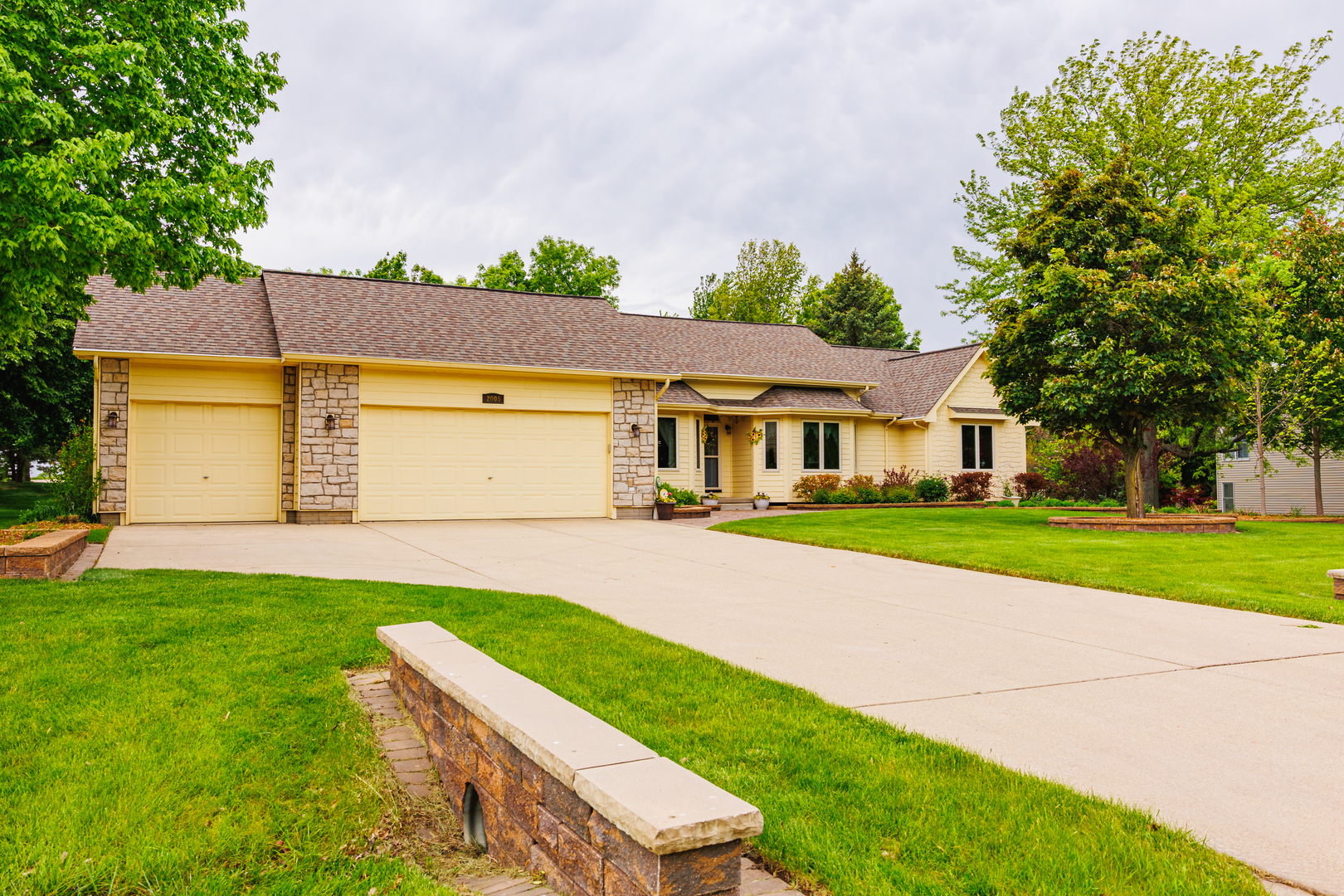 2005 Bernadette Lane, Yorkville, IL 60560