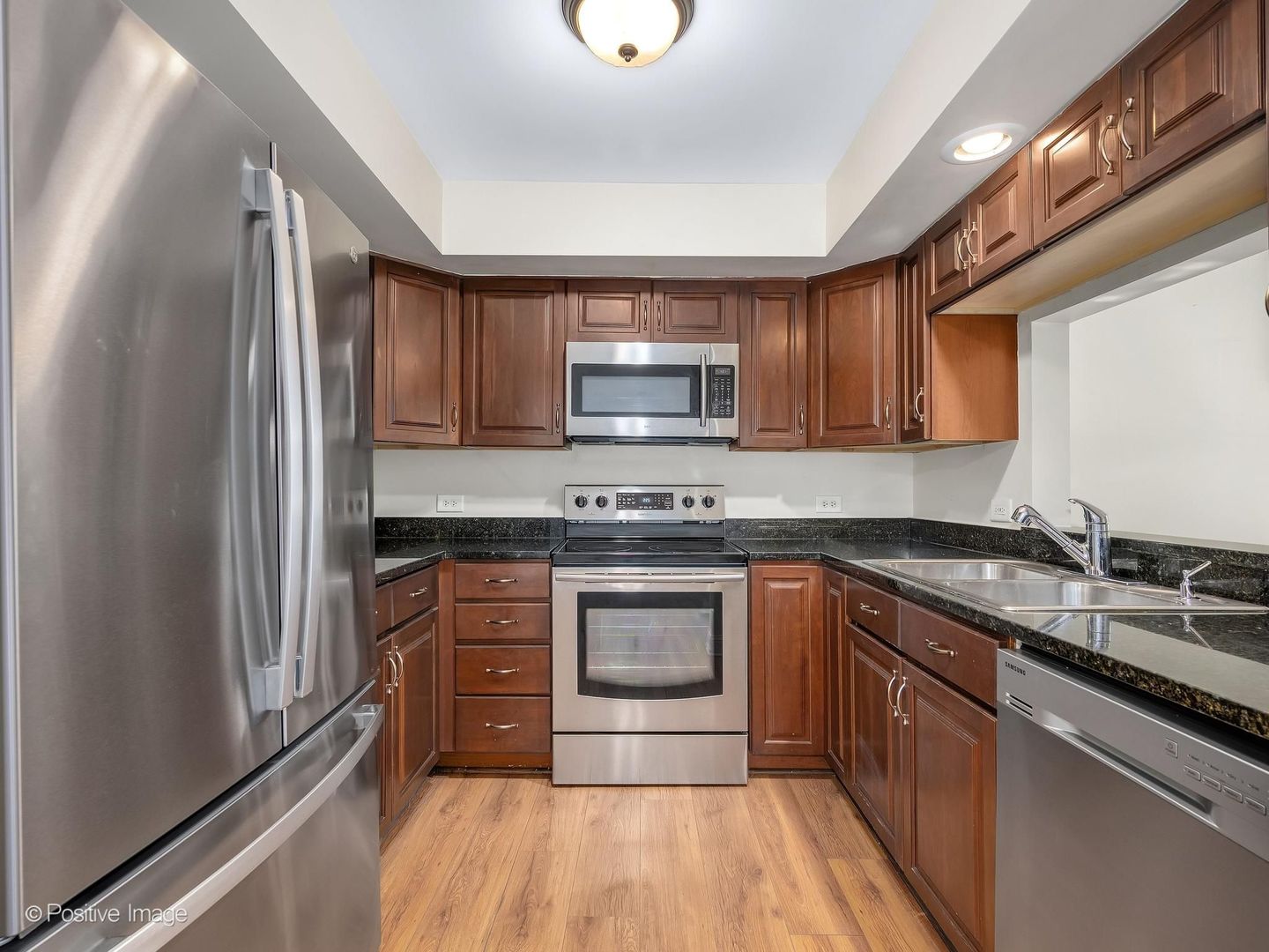 43 Foxcroft Road #135, Naperville, IL 60565