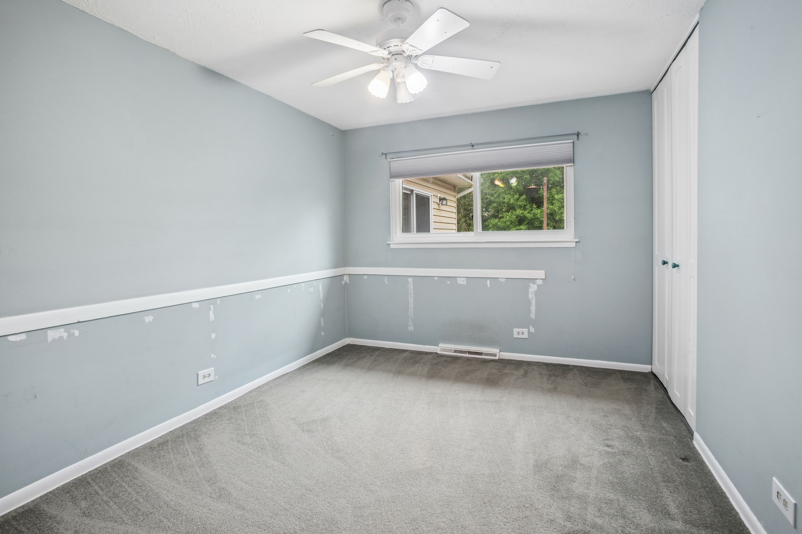 1062 E Williams Drive, Palatine, IL 60074
