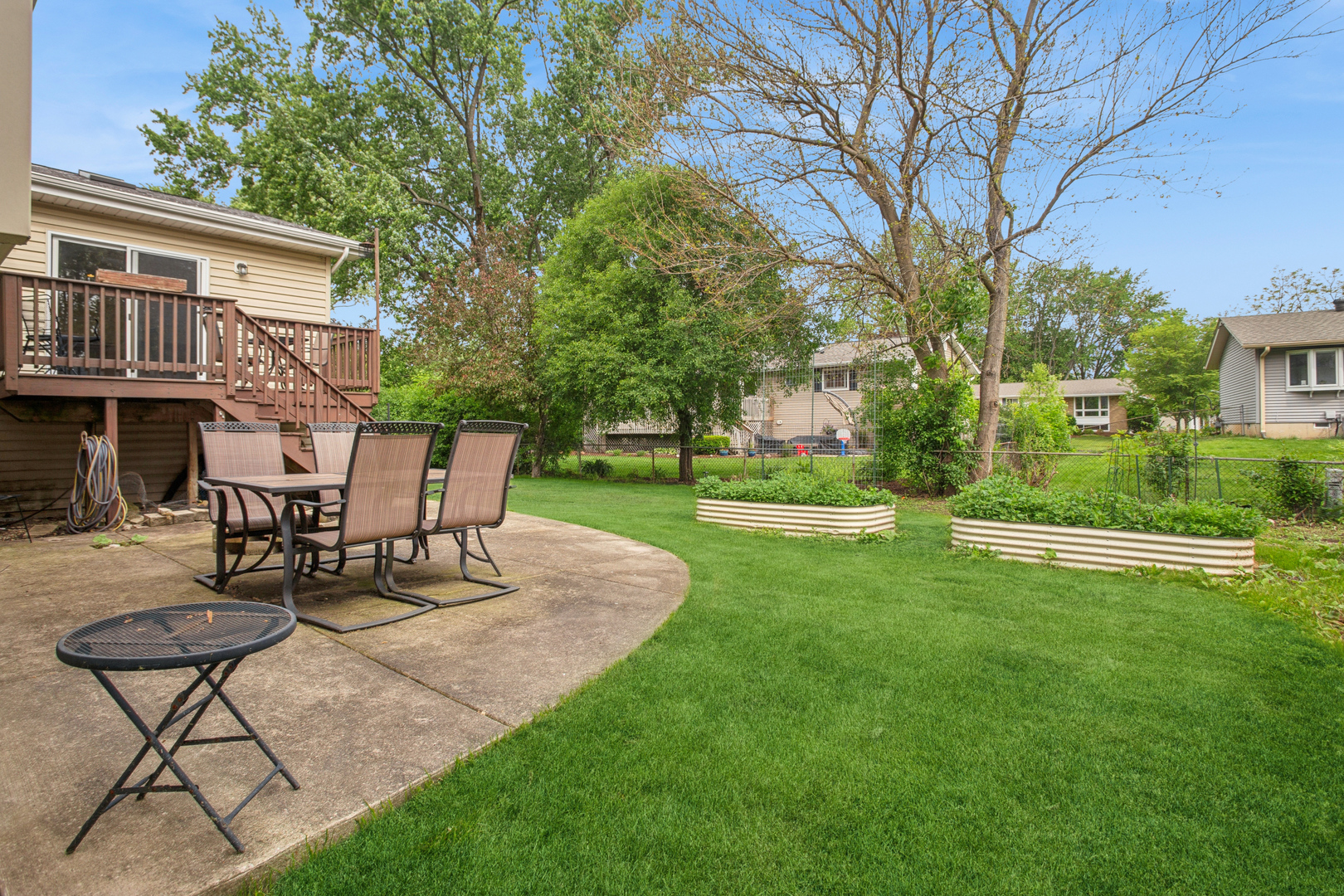 1062 E Williams Drive, Palatine, IL 60074