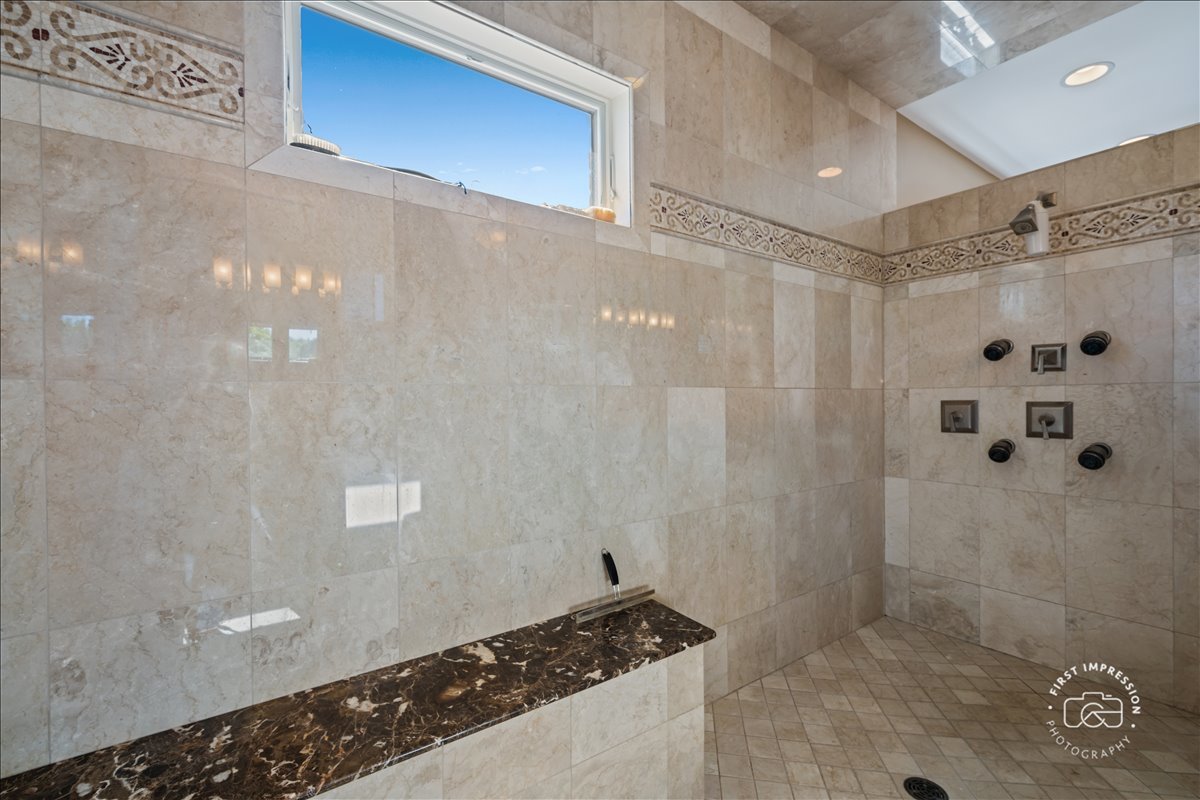 1116 Heatherton Drive, Naperville, IL 60563