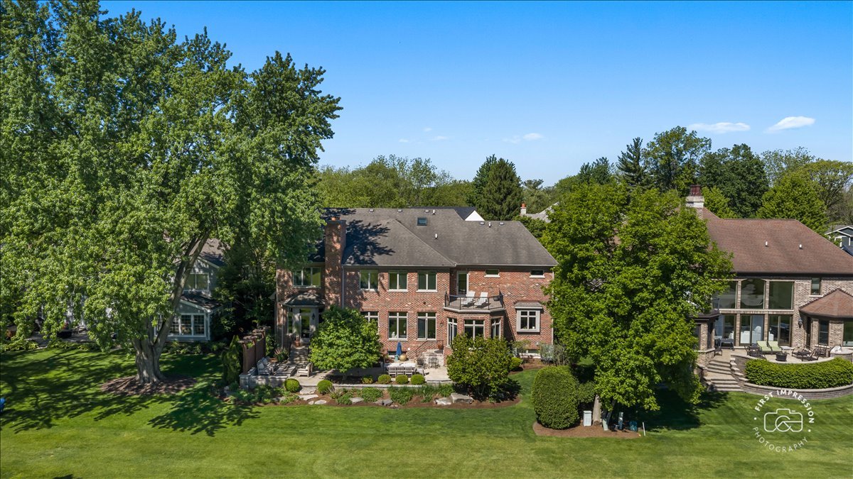 1116 Heatherton Drive, Naperville, IL 60563