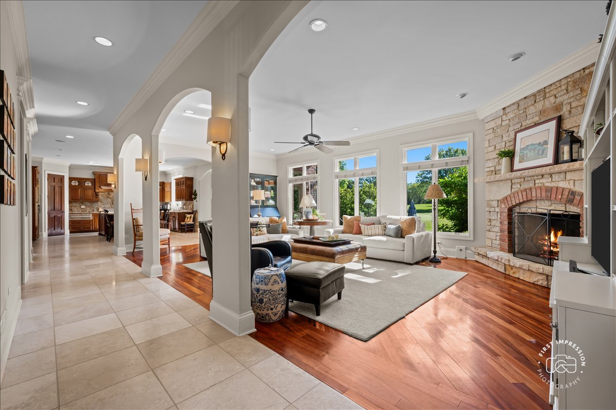 1116 Heatherton Drive, Naperville, IL 60563