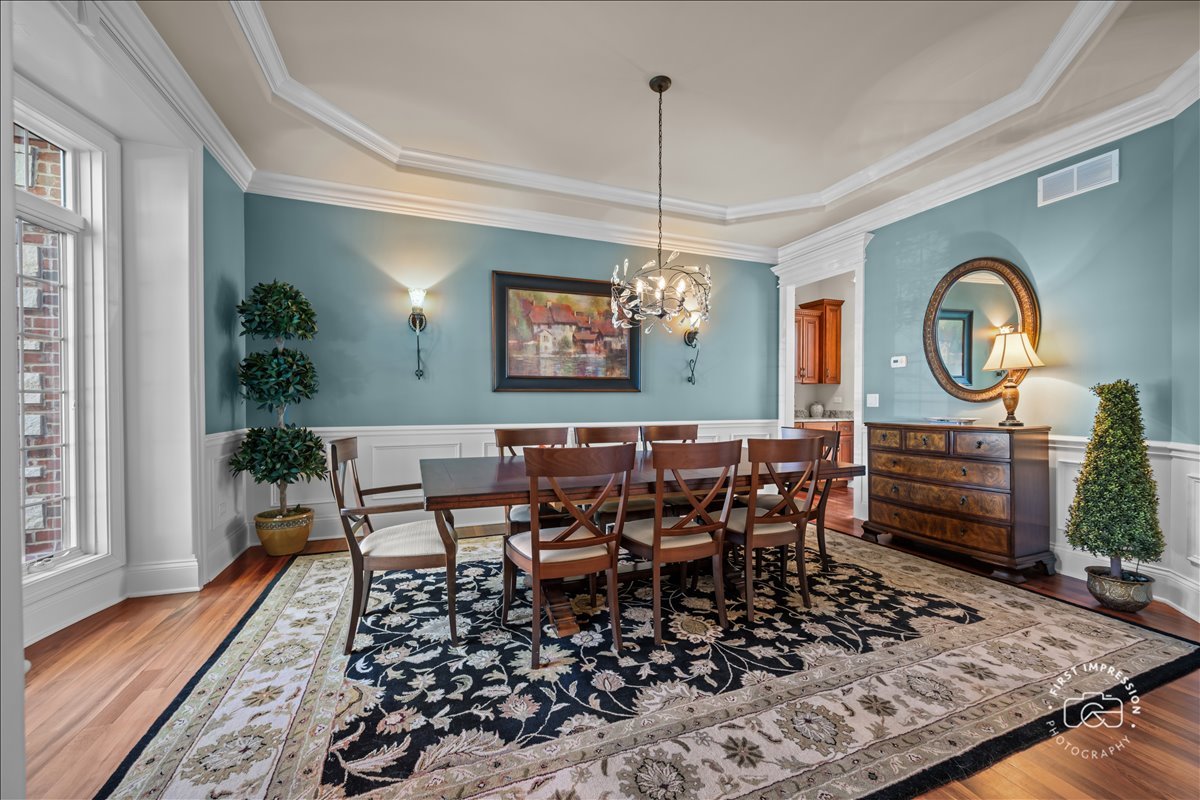 1116 Heatherton Drive, Naperville, IL 60563