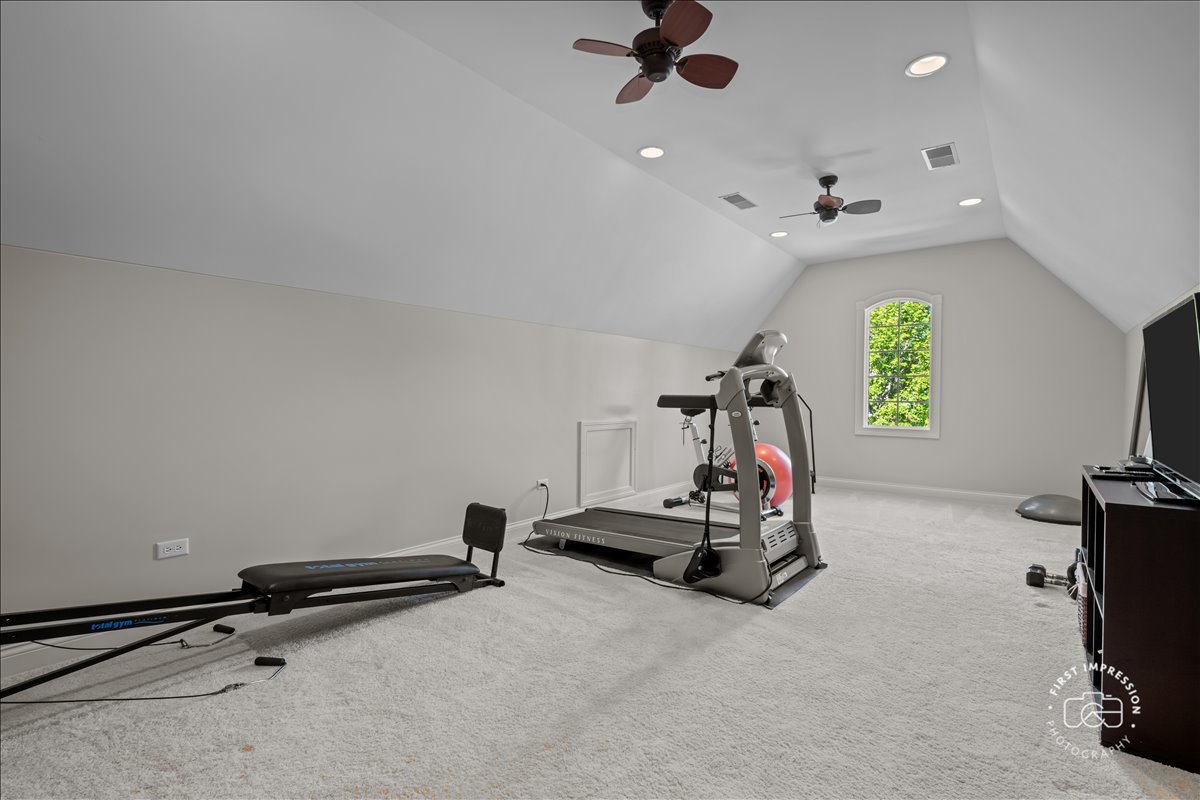 1116 Heatherton Drive, Naperville, IL 60563