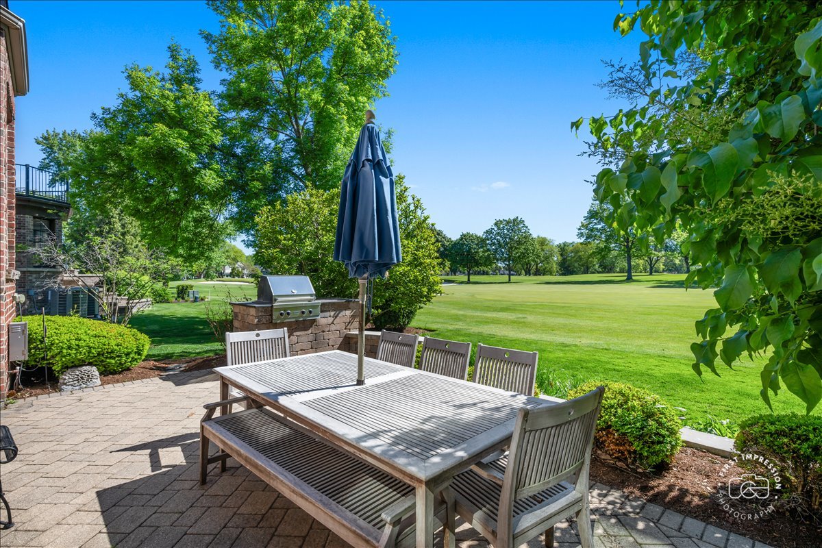 1116 Heatherton Drive, Naperville, IL 60563