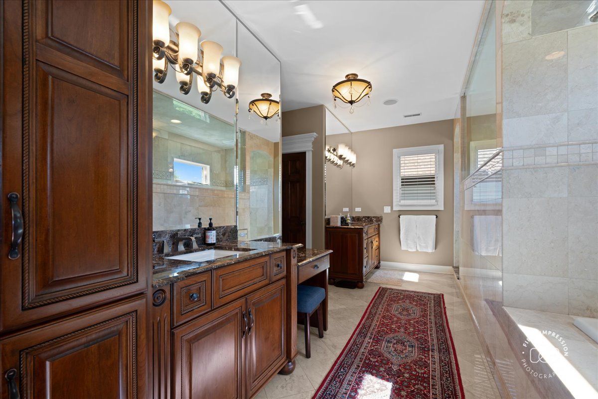 1116 Heatherton Drive, Naperville, IL 60563