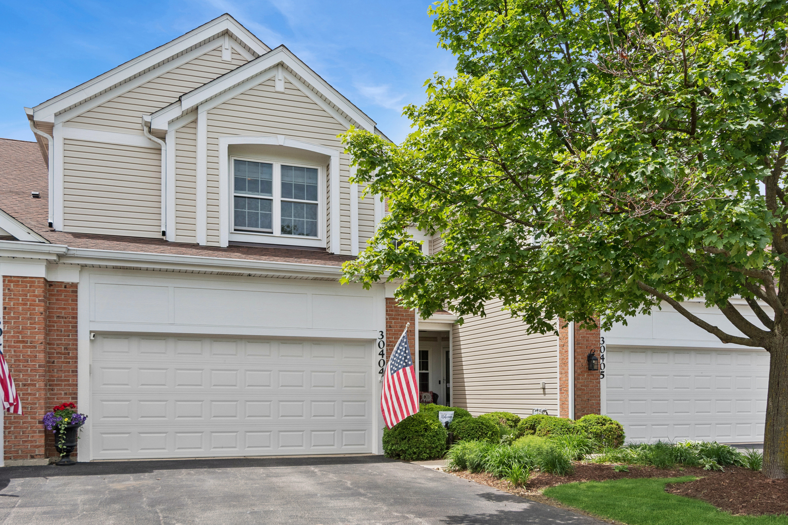 30404 Fowler Circle, Warrenville, IL 60555