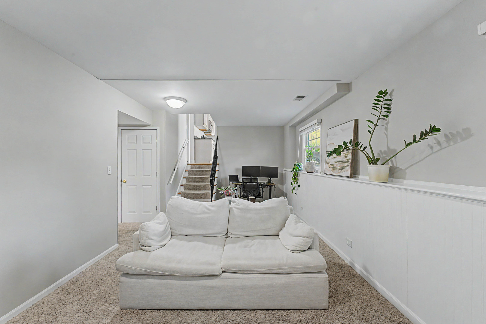 405 Carriage Hill Road, Naperville, IL 60565