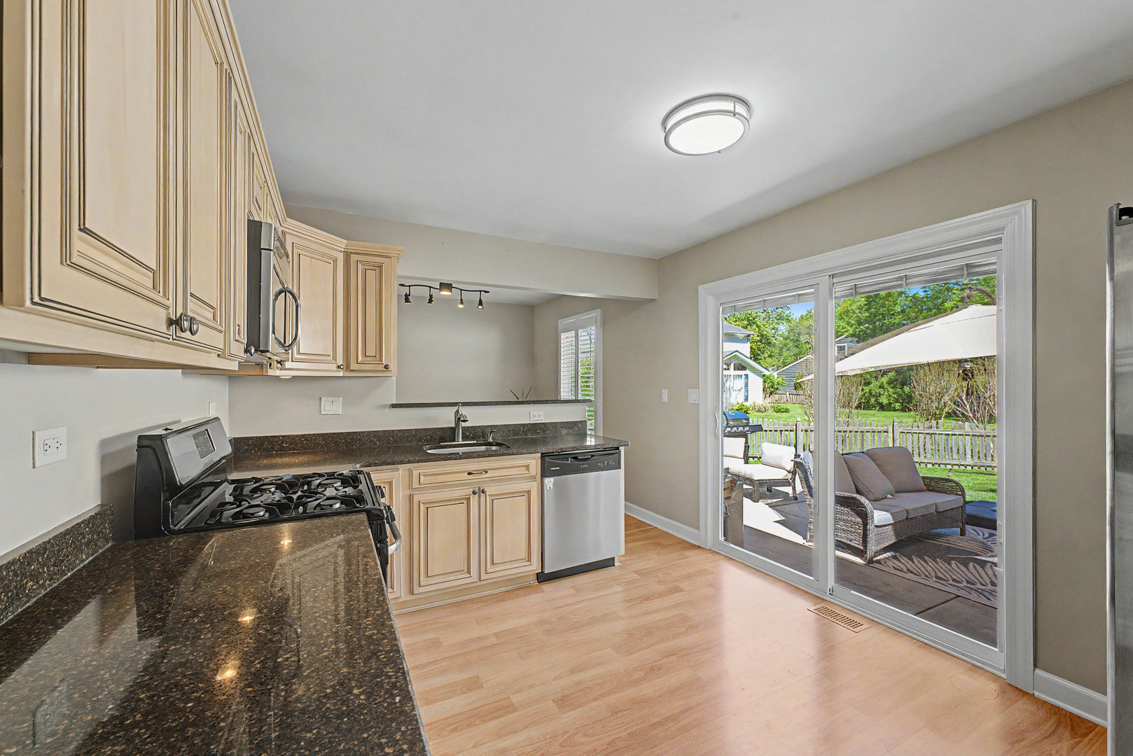 405 Carriage Hill Road, Naperville, IL 60565