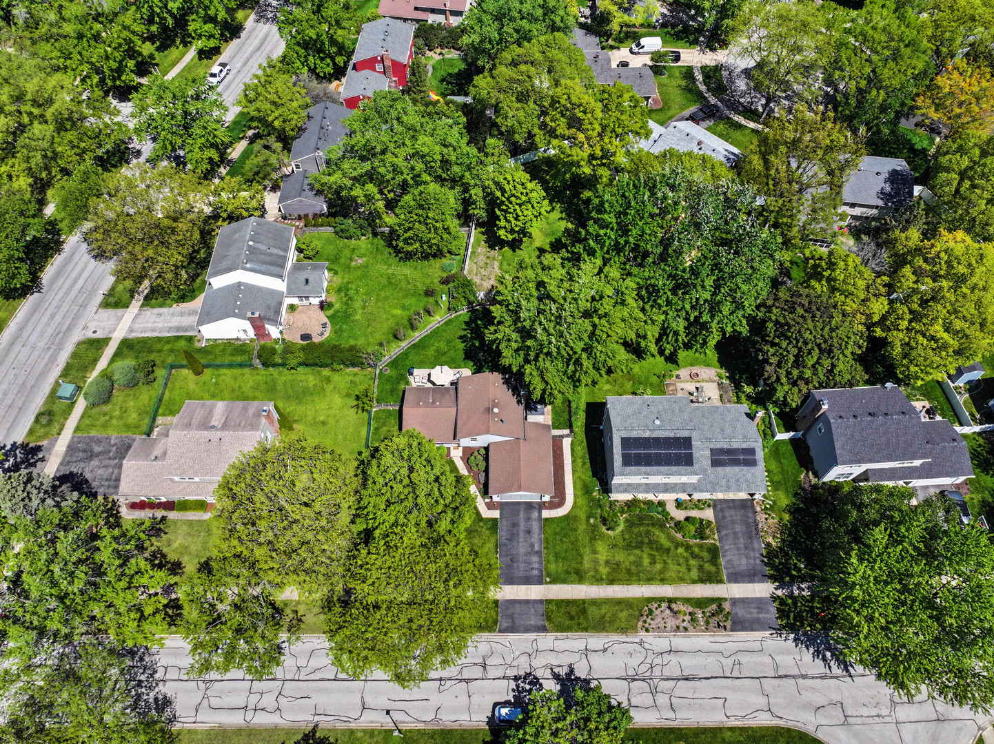 405 Carriage Hill Road, Naperville, IL 60565