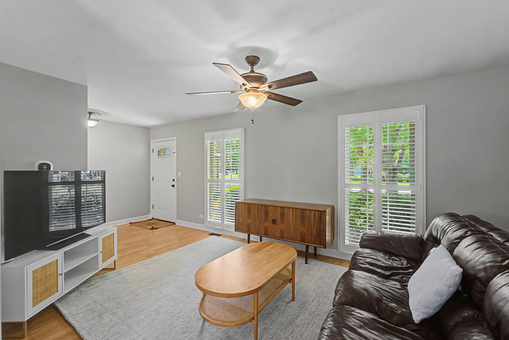 405 Carriage Hill Road, Naperville, IL 60565