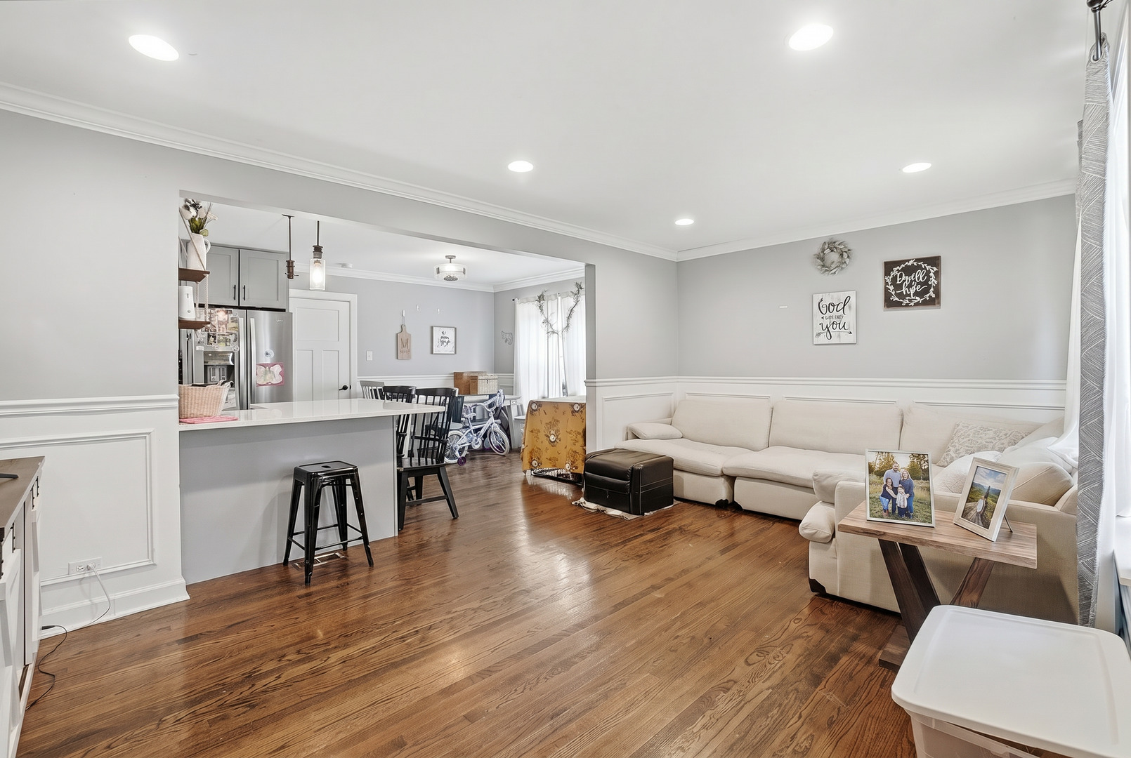 12243 ANN Street, Blue Island, IL 60406