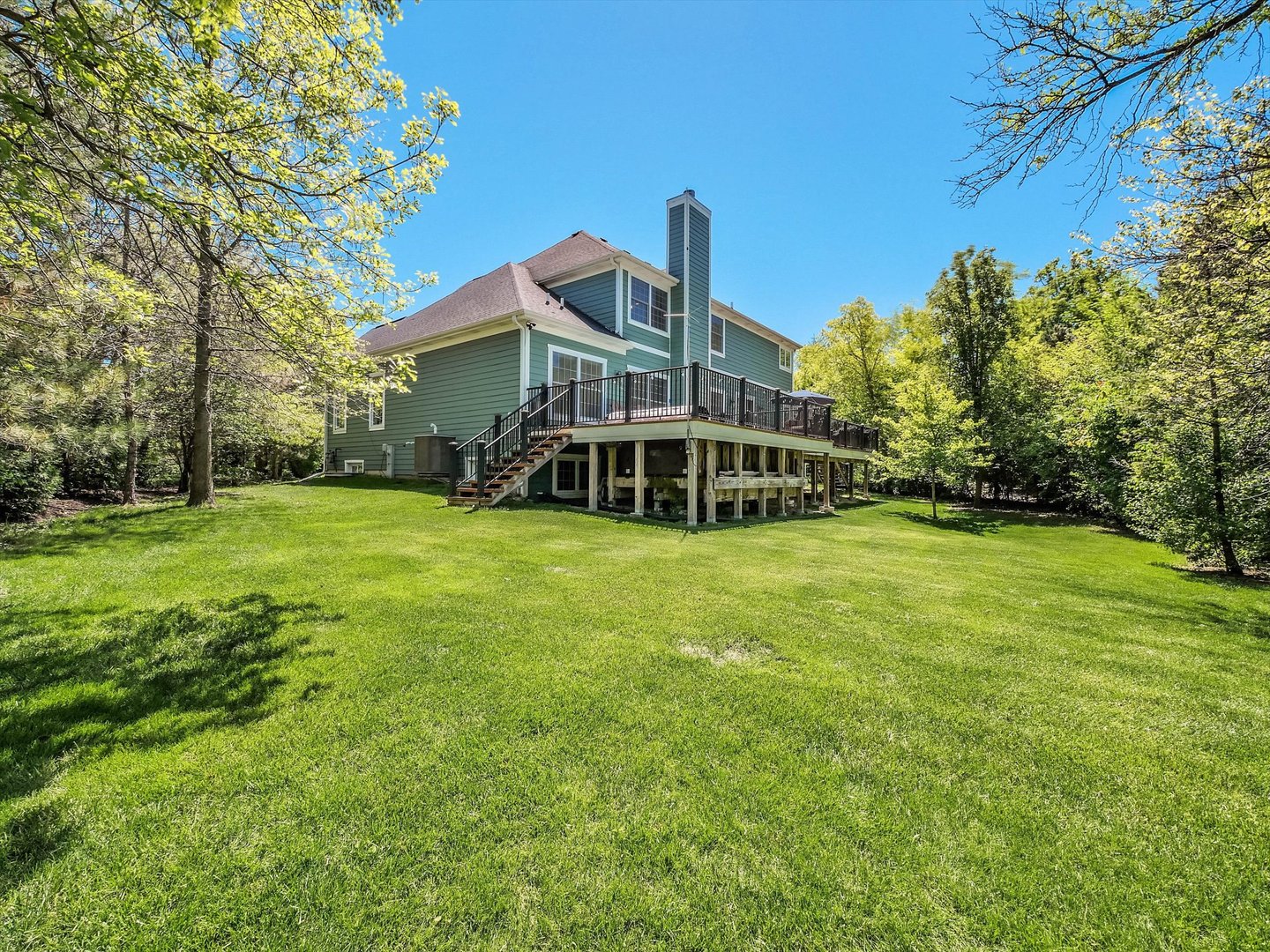S492 Rebecca Lane, Winfield, IL 60190
