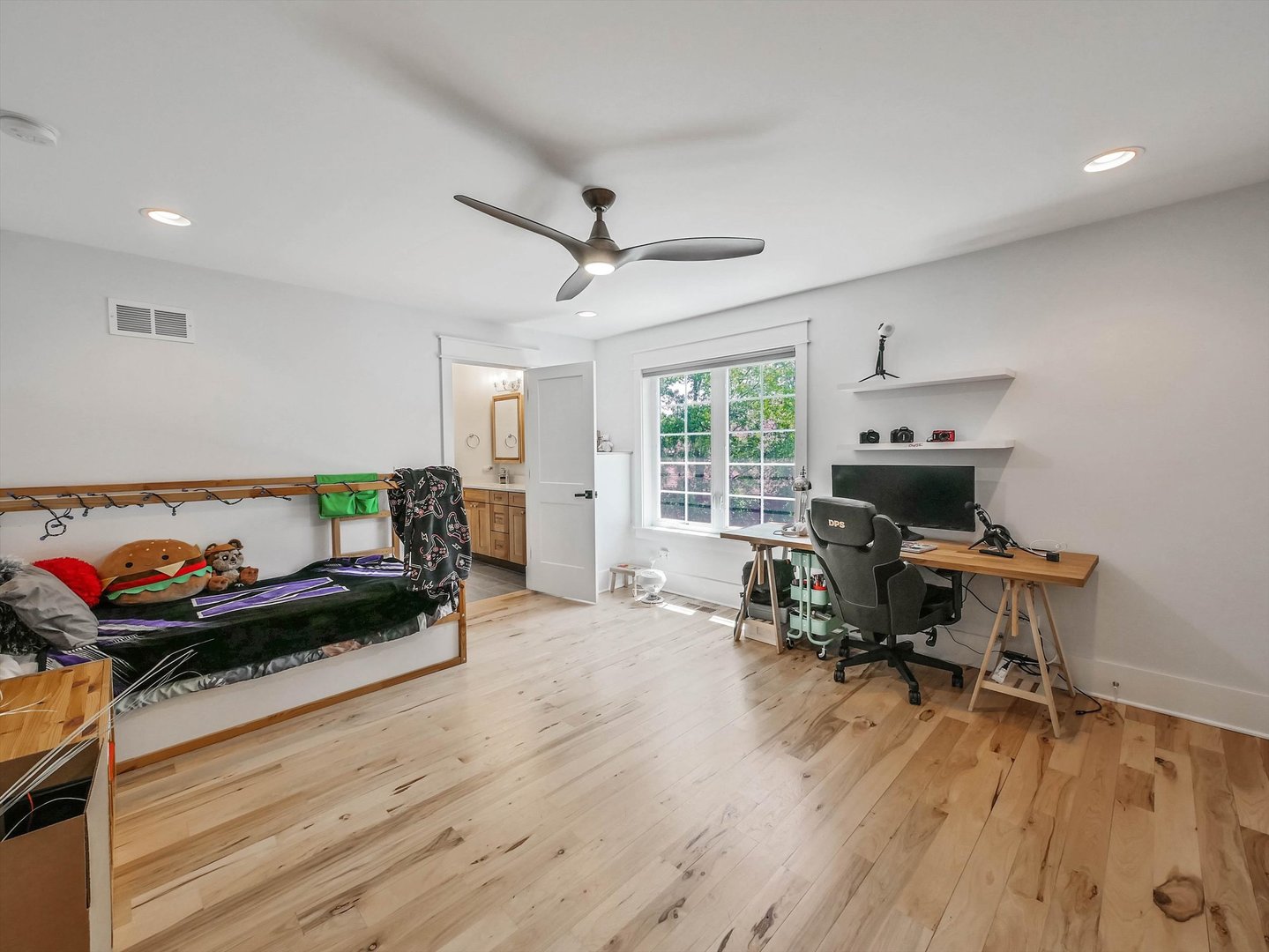 S492 Rebecca Lane, Winfield, IL 60190