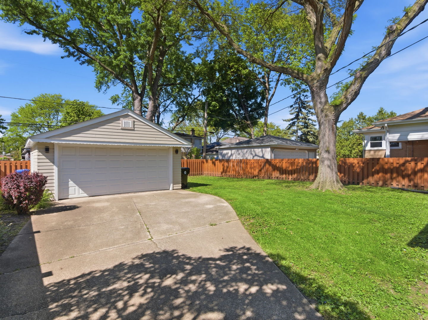 922 Glenlake Avenue, Park Ridge, IL 60068