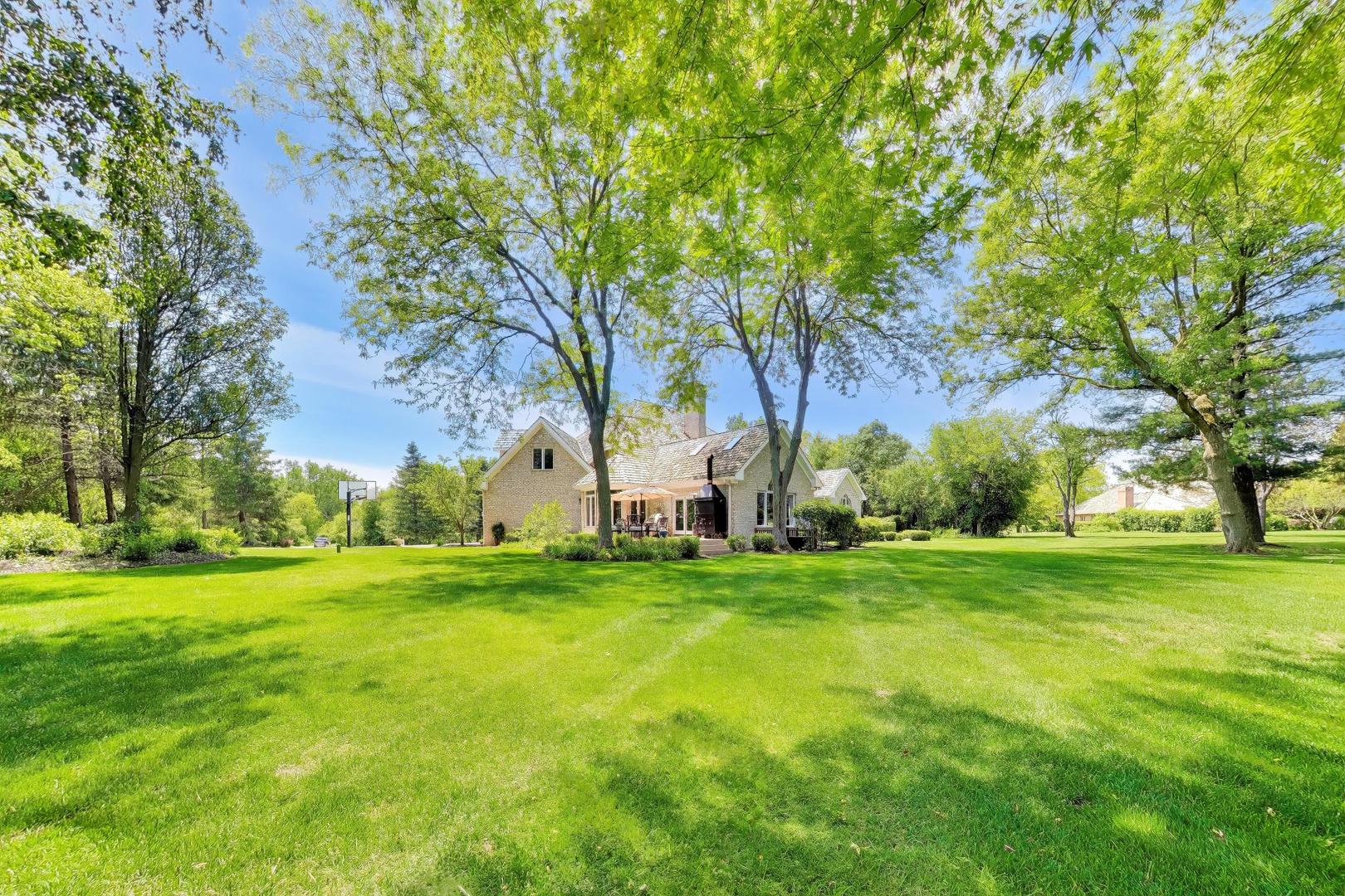4550 Eleanor Drive, Long Grove, IL 60047