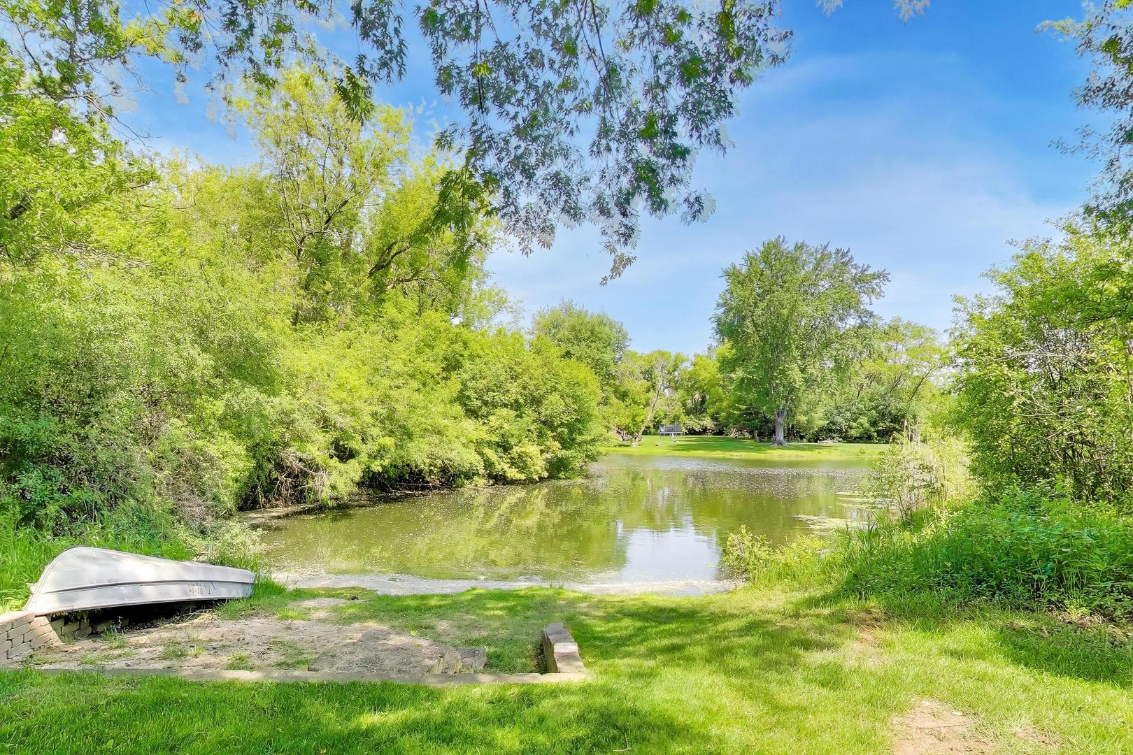 4550 Eleanor Drive, Long Grove, IL 60047