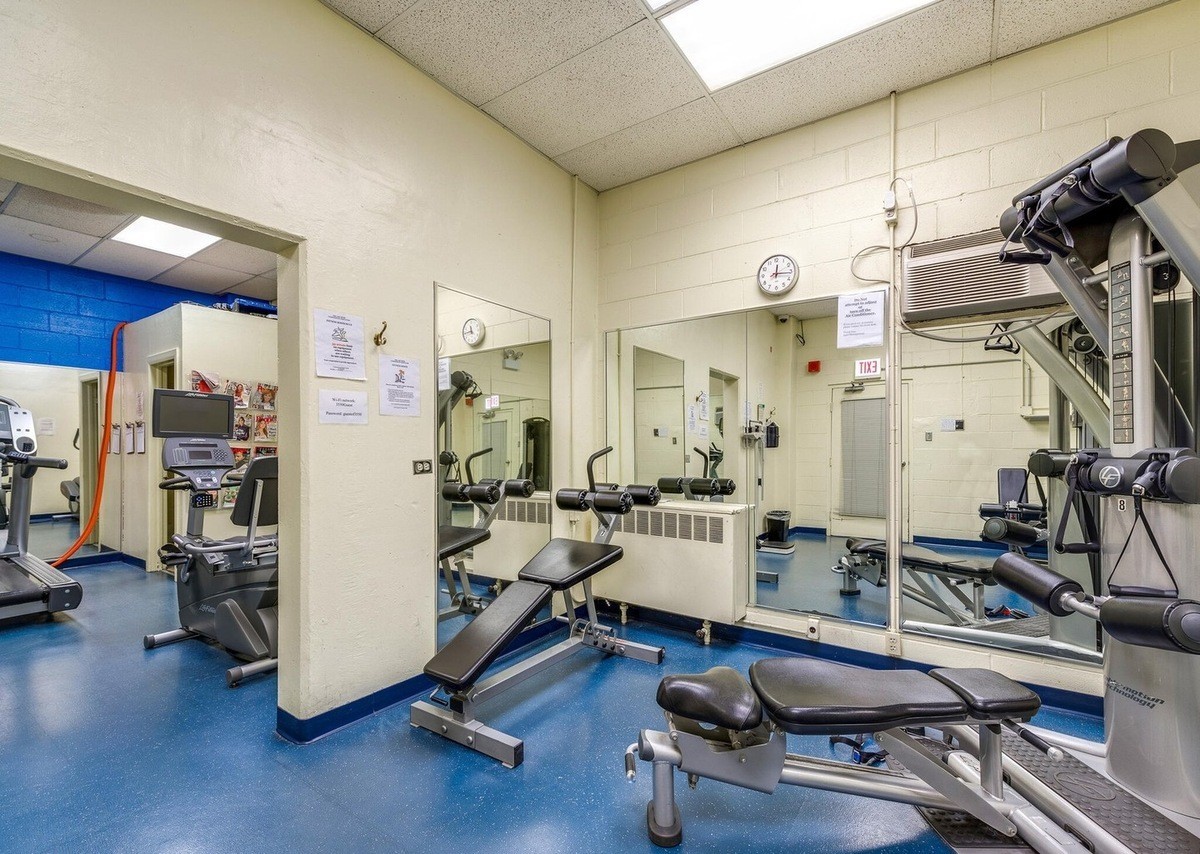 3550 N Lake Shore Drive #1813, Chicago, IL 60657