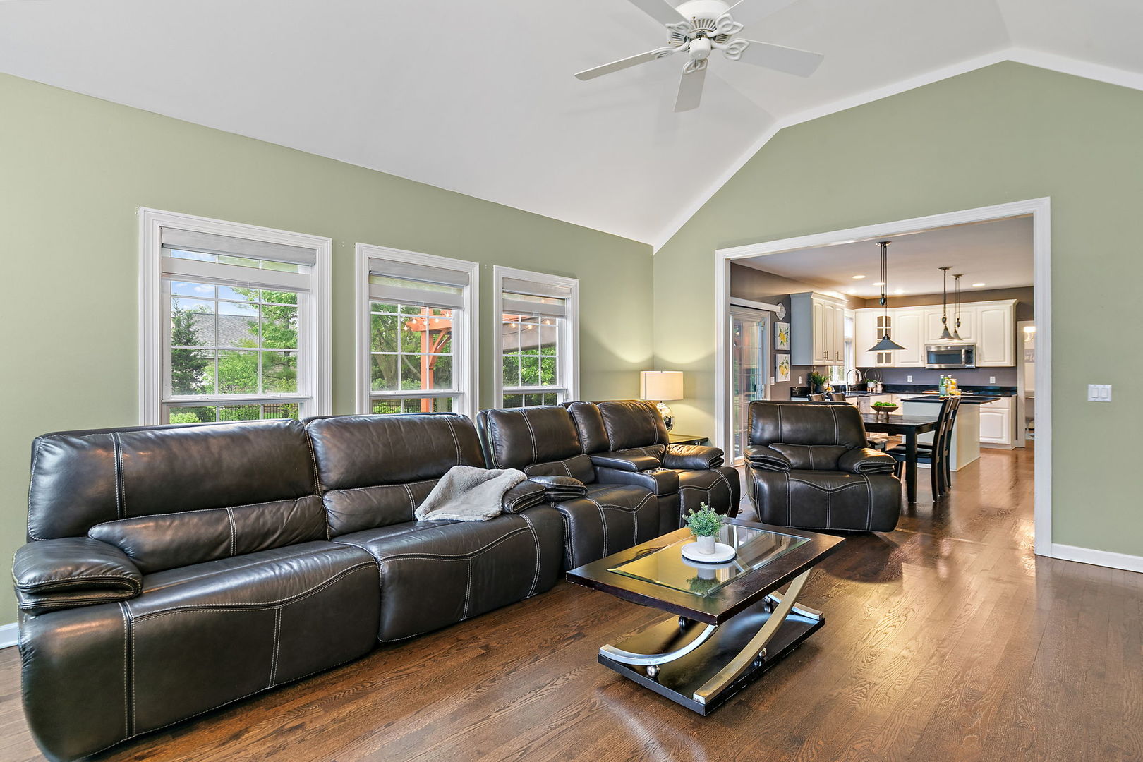 40W017 Carl Sandburg Road, St. Charles, IL 60175