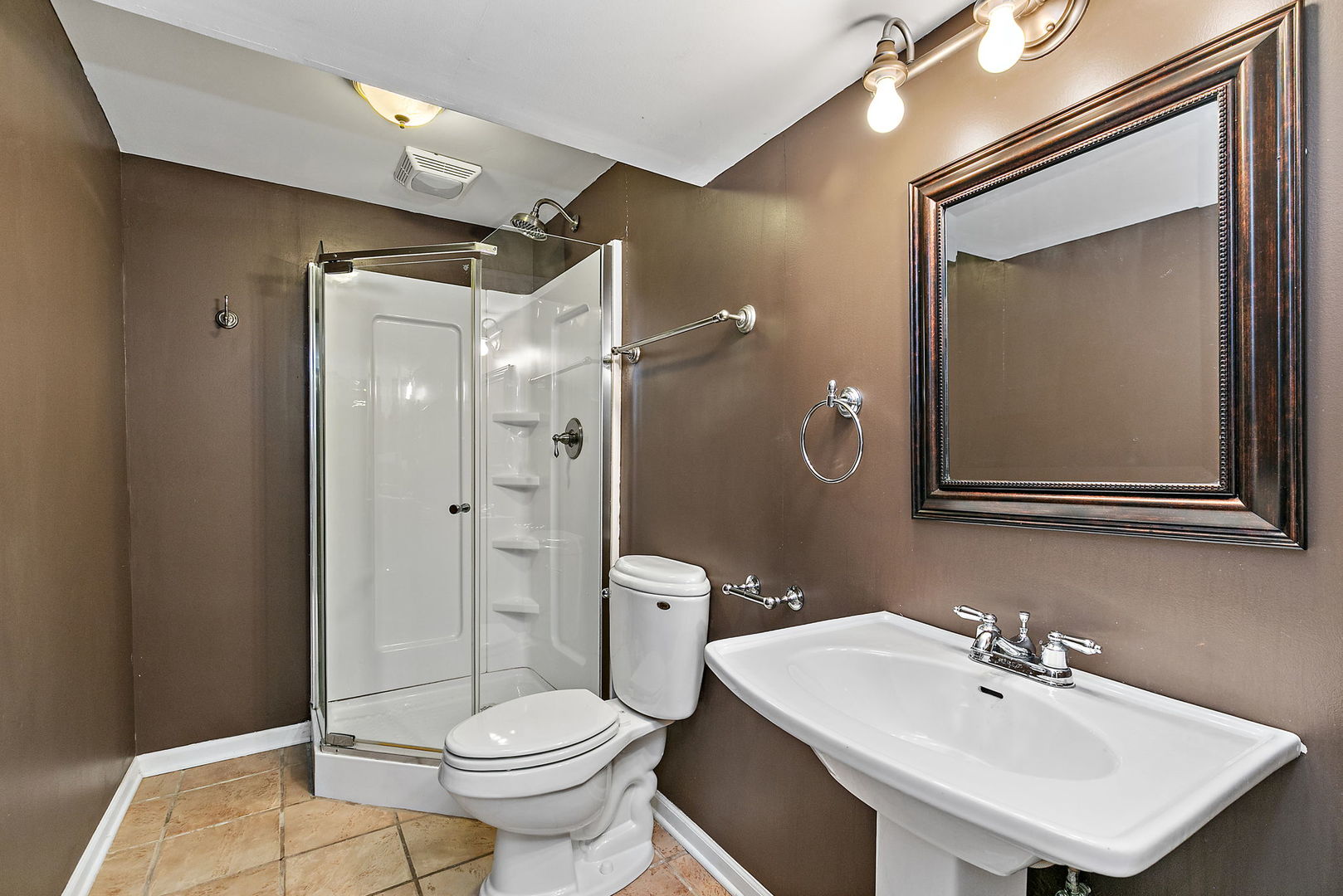 40W017 Carl Sandburg Road, St. Charles, IL 60175