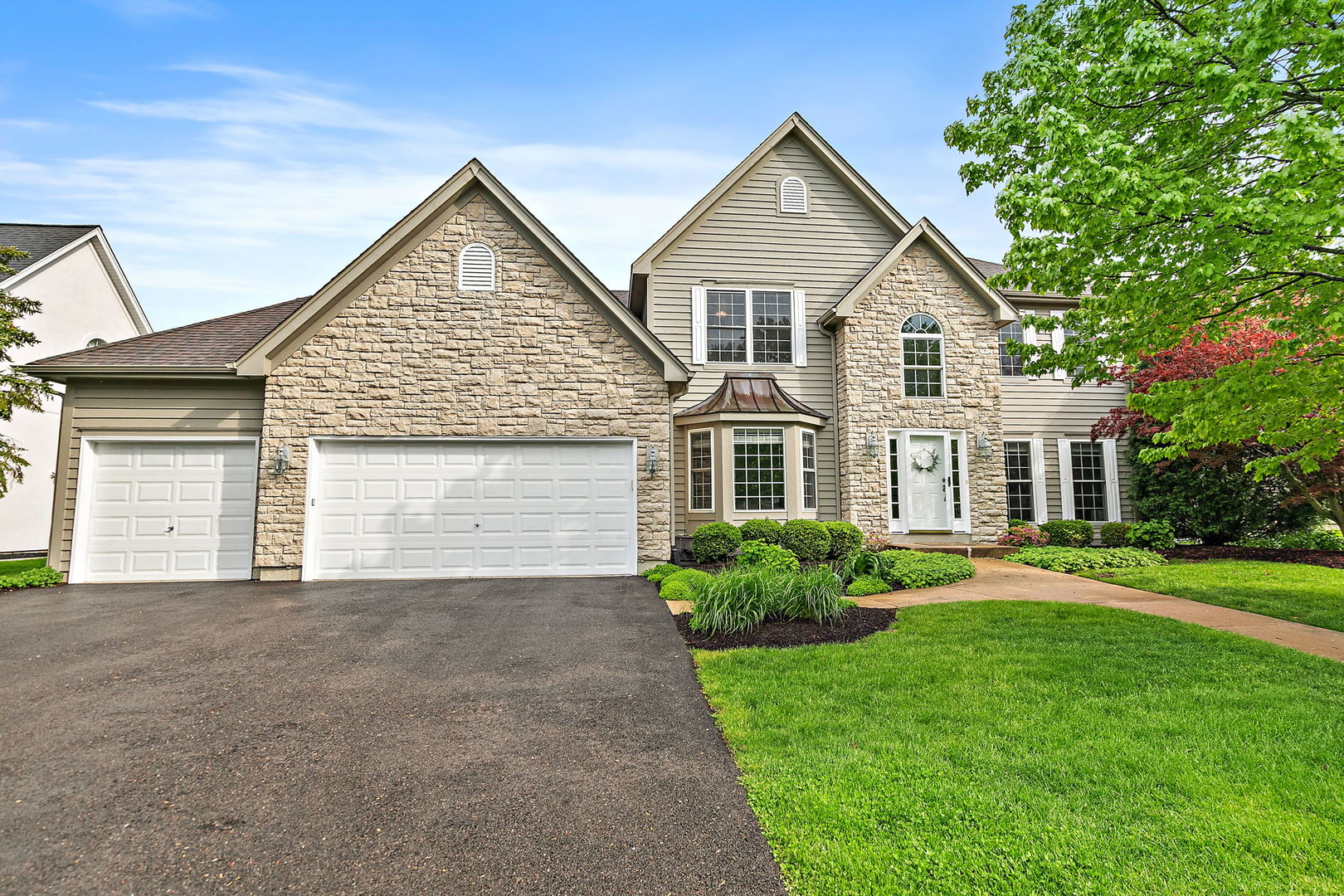 40W017 Carl Sandburg Road, St. Charles, IL 60175