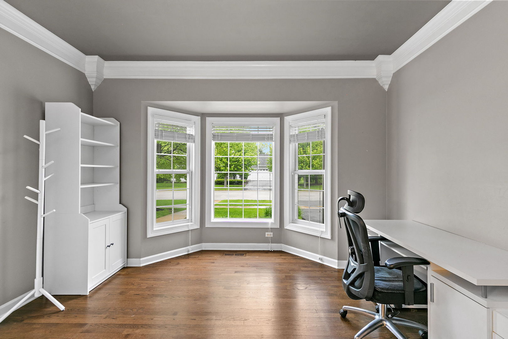 40W017 Carl Sandburg Road, St. Charles, IL 60175