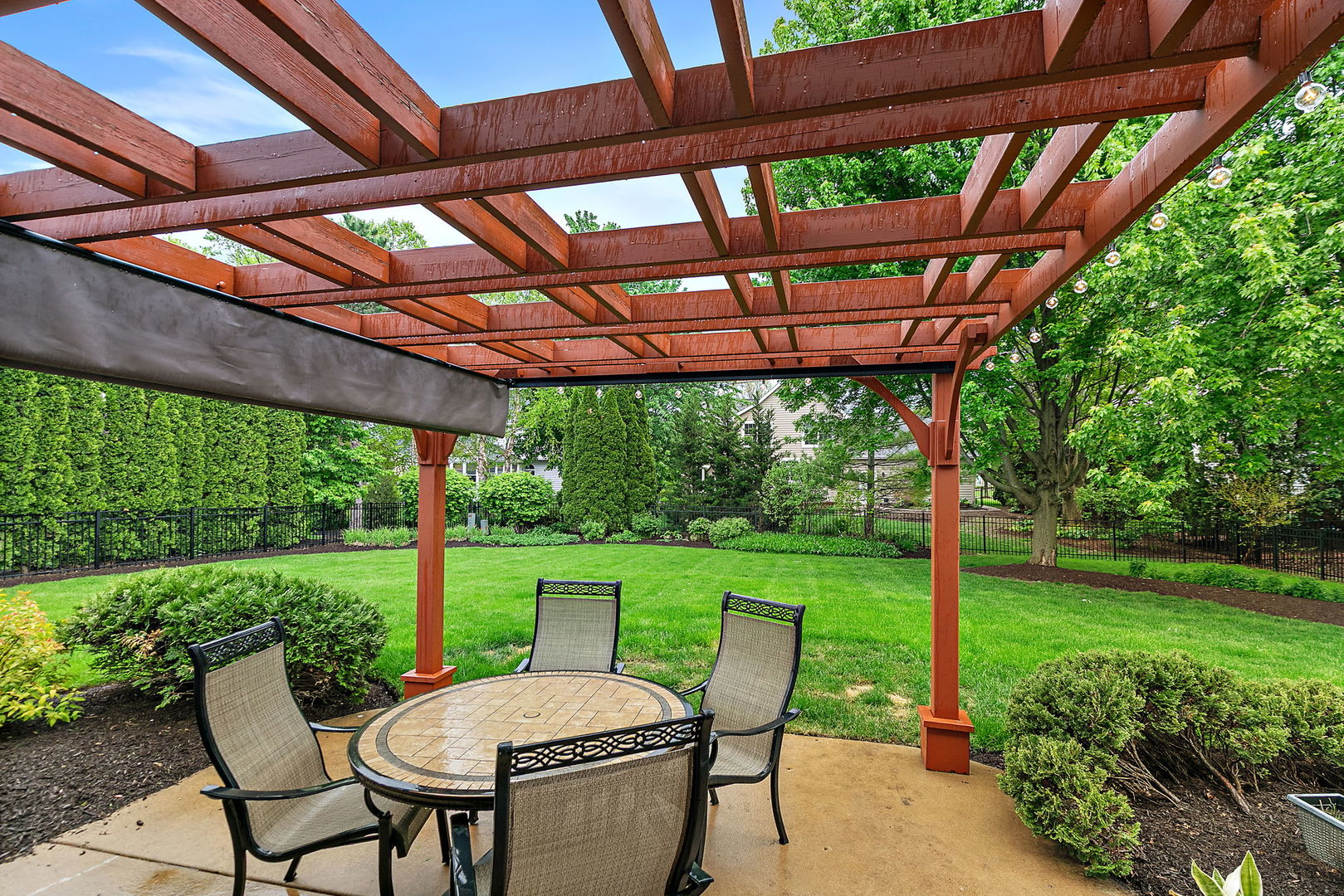 40W017 Carl Sandburg Road, St. Charles, IL 60175