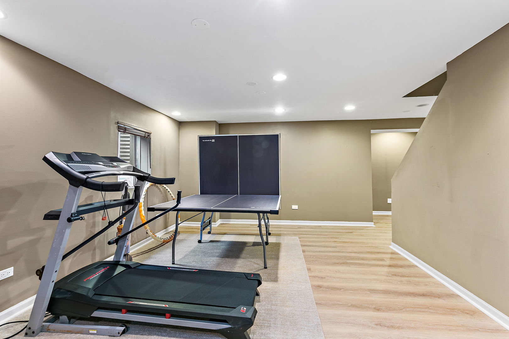 40W017 Carl Sandburg Road, St. Charles, IL 60175