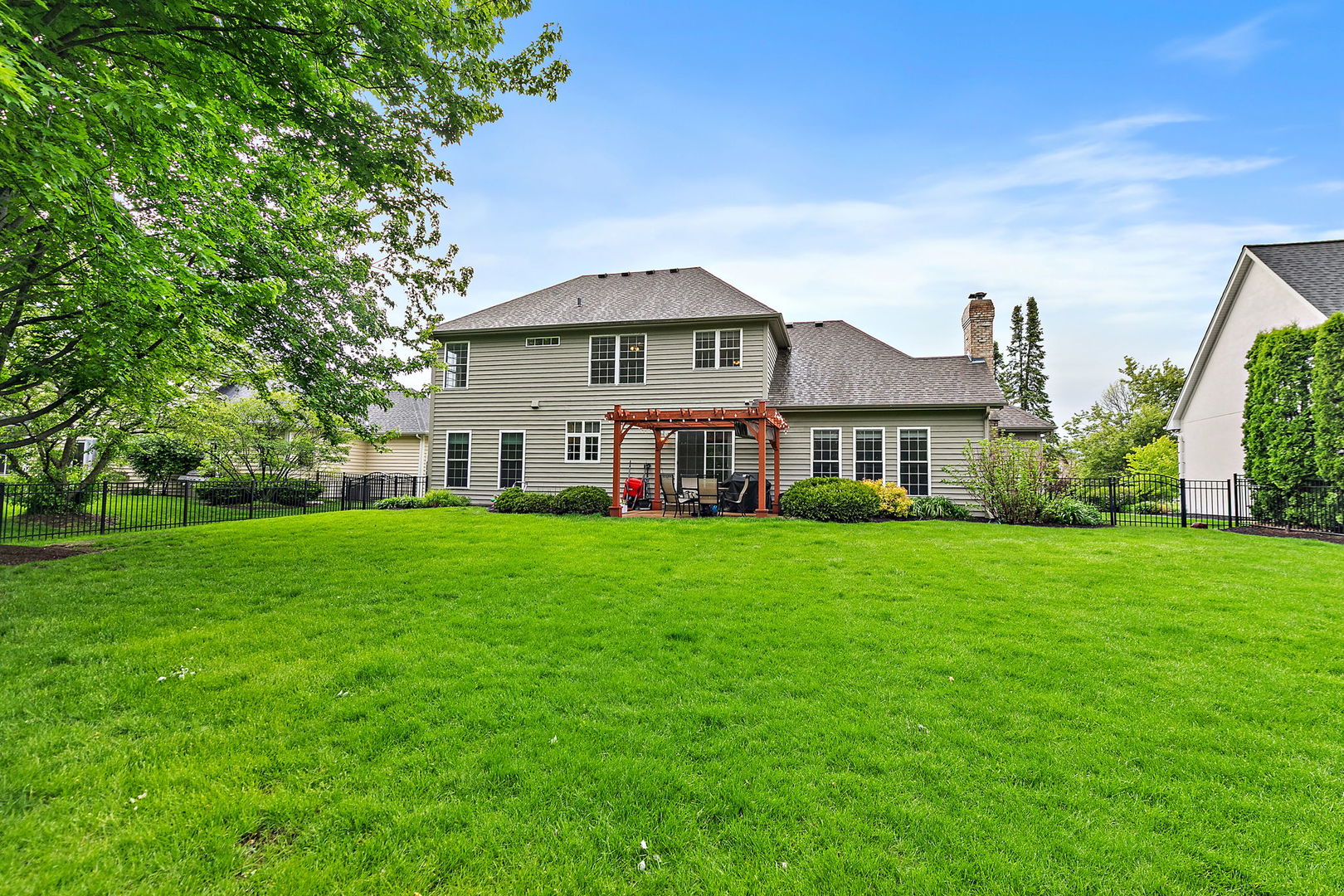 40W017 Carl Sandburg Road, St. Charles, IL 60175