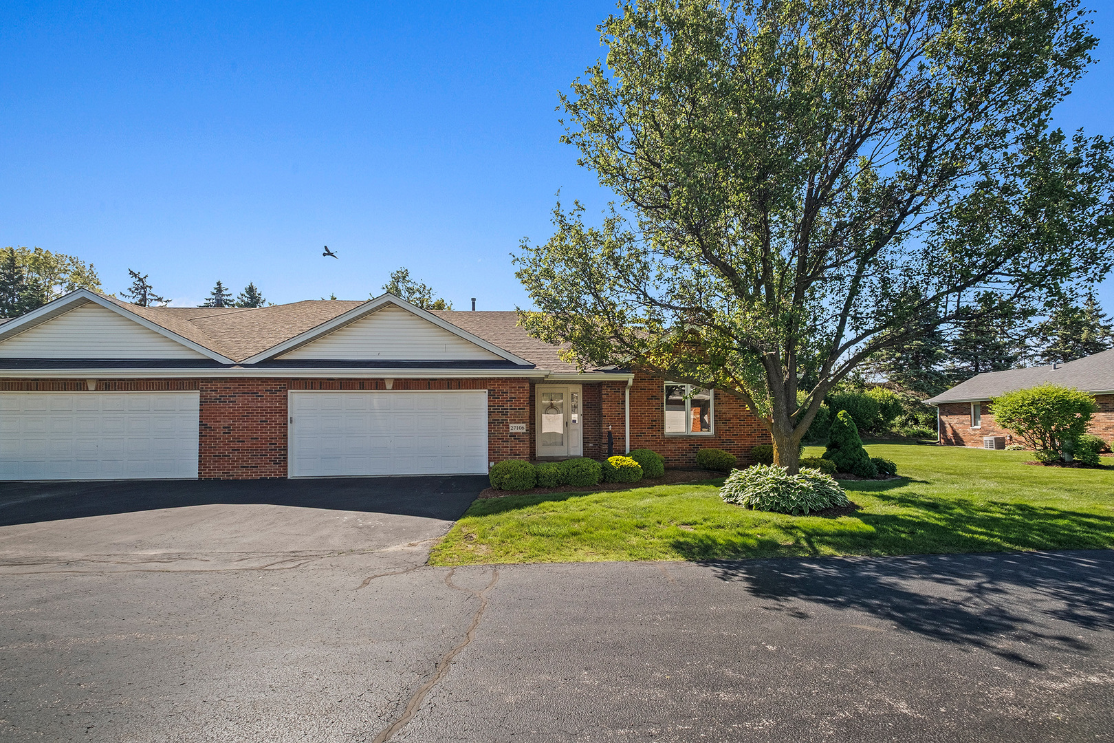 27106 S Fountainview Drive, Crete, IL 60417