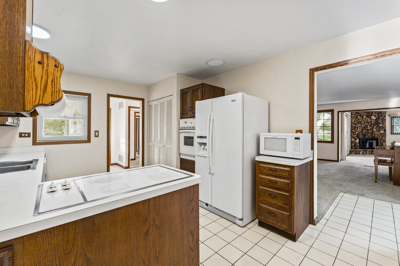 1049 Martingale Drive, Bartlett, IL 60103