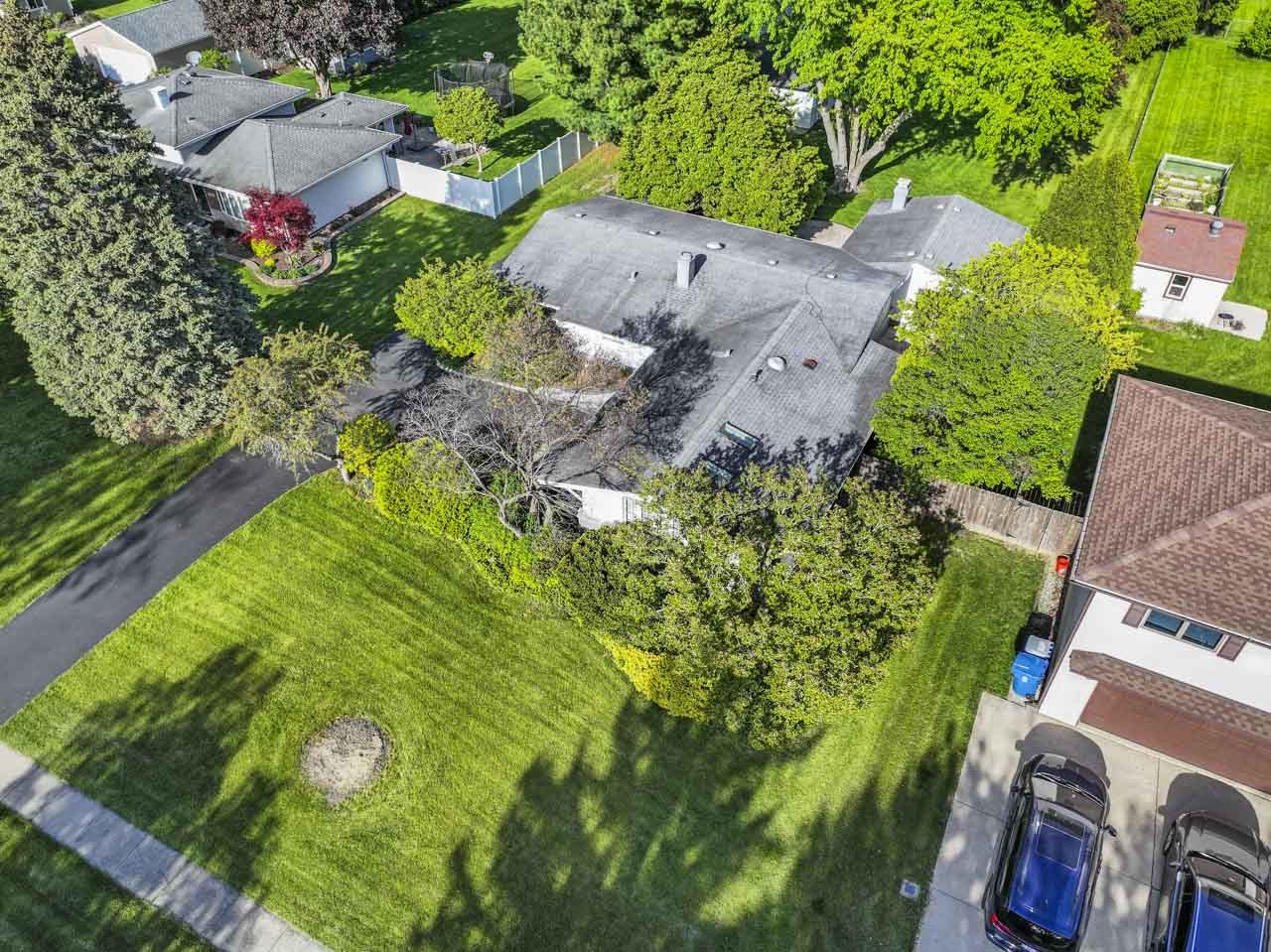 1049 Martingale Drive, Bartlett, IL 60103