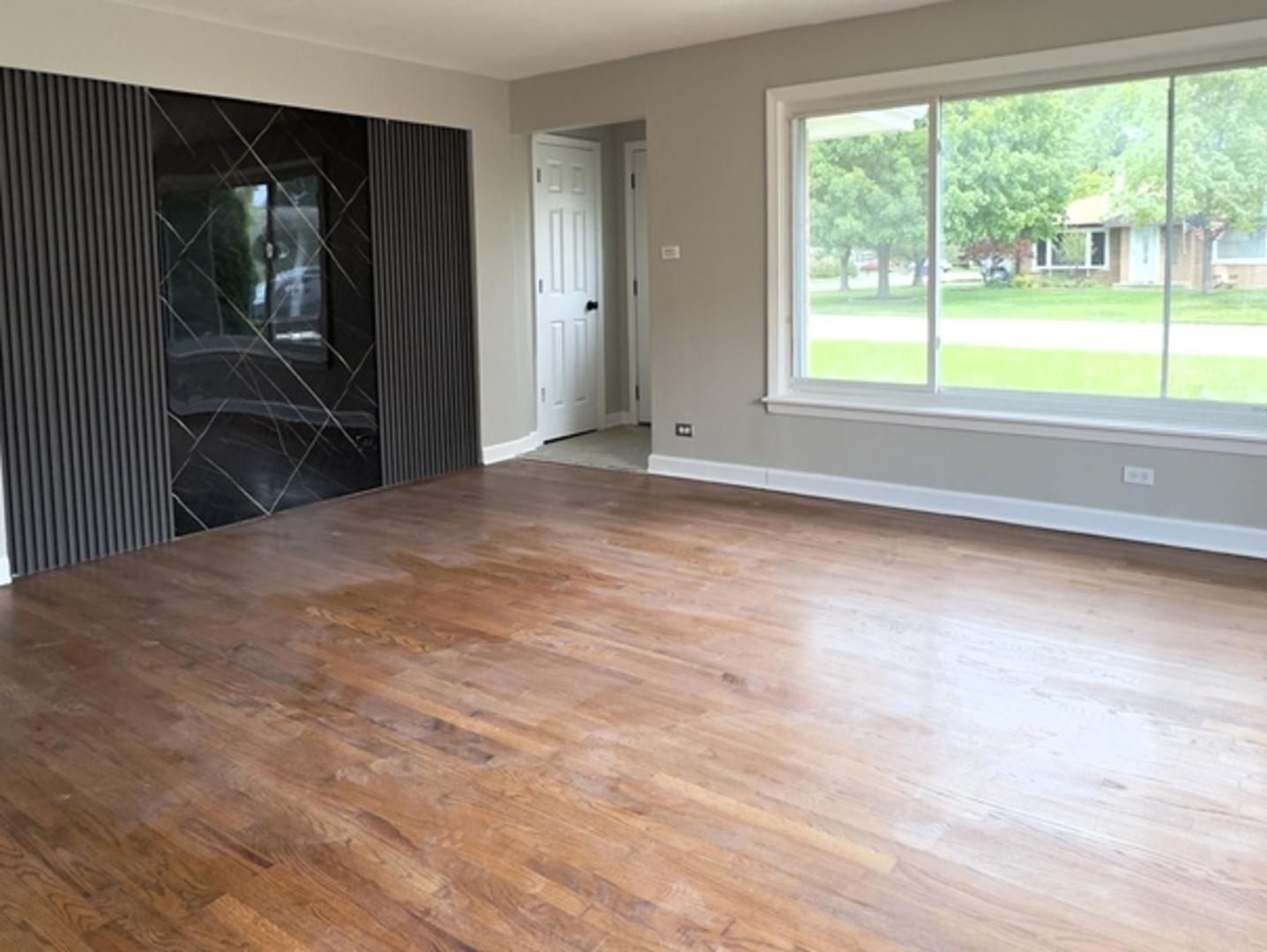 9405 S 76th Court, Hickory Hills, IL 60457