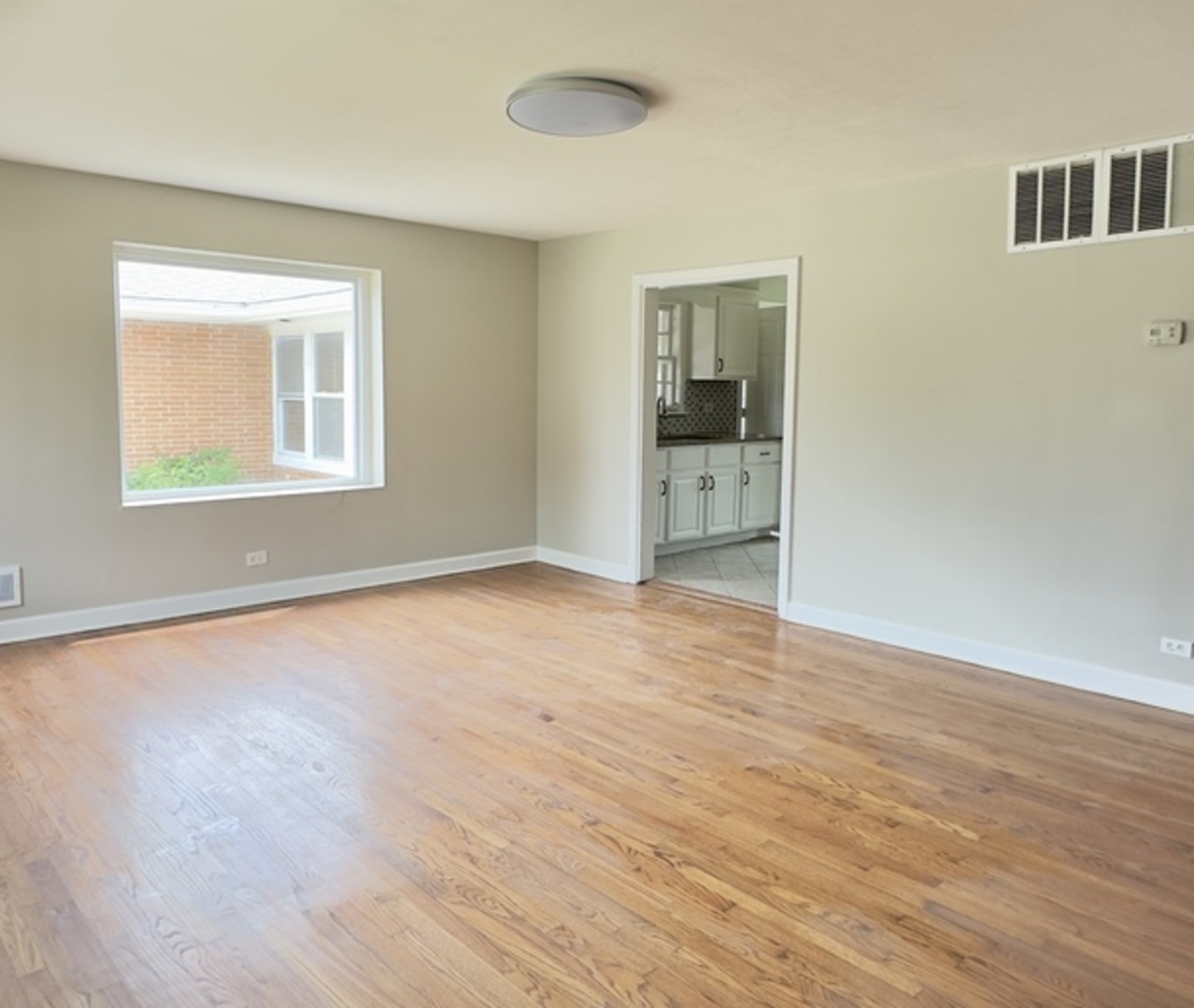 9405 S 76th Court, Hickory Hills, IL 60457