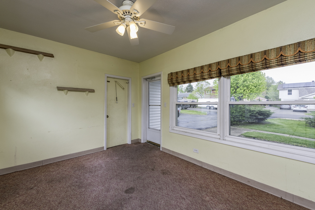 616 Highland Avenue, Antioch, IL 60002