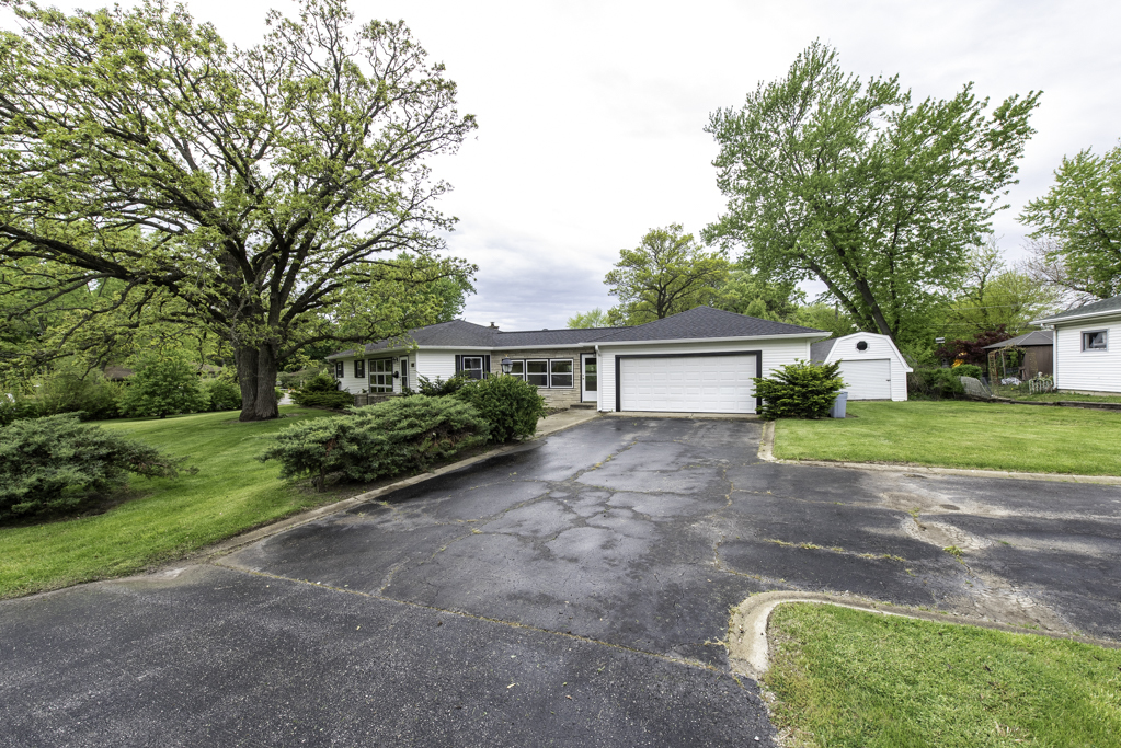 616 Highland Avenue, Antioch, IL 60002