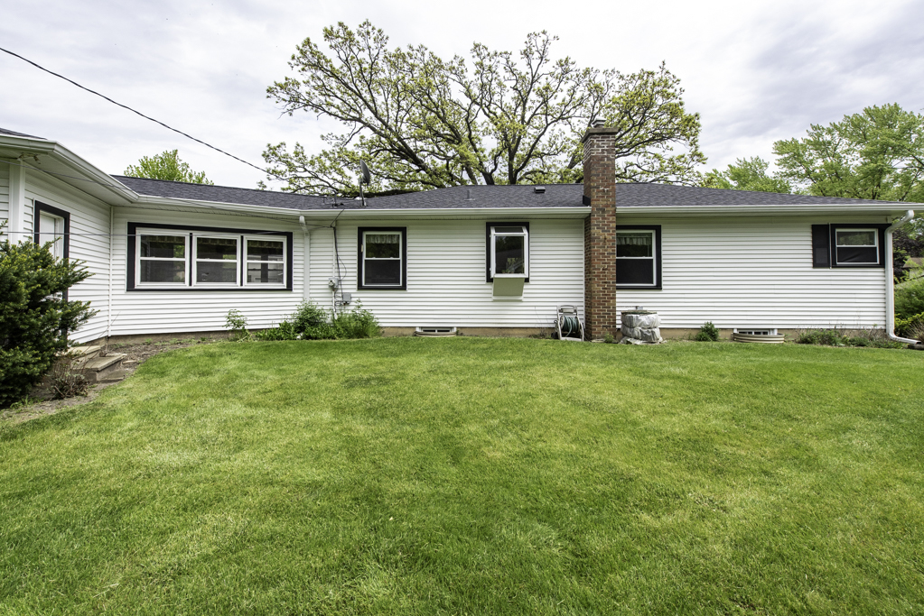 616 Highland Avenue, Antioch, IL 60002