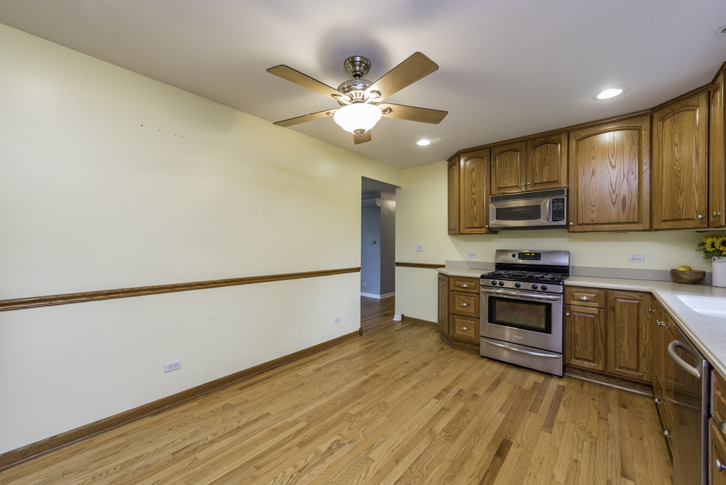 616 Highland Avenue, Antioch, IL 60002