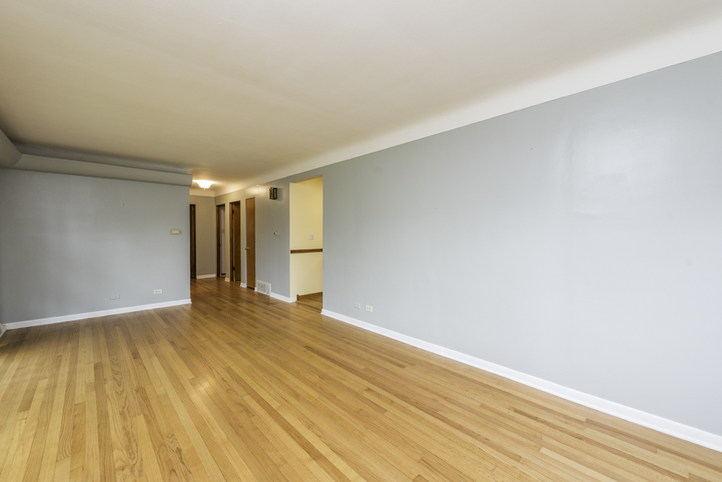 616 Highland Avenue, Antioch, IL 60002