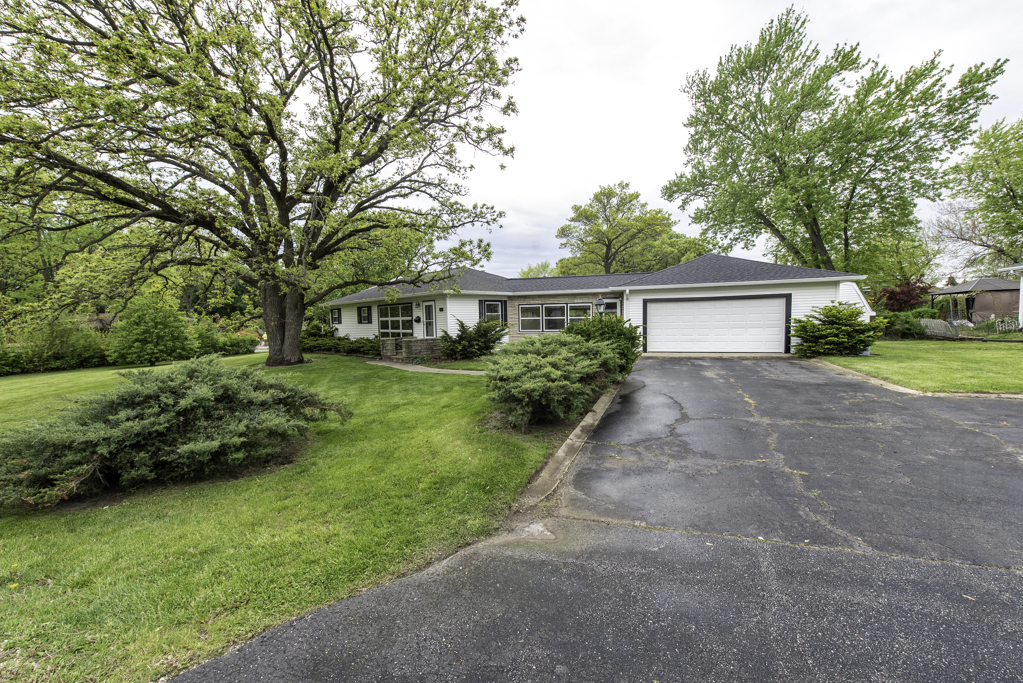 616 Highland Avenue, Antioch, IL 60002