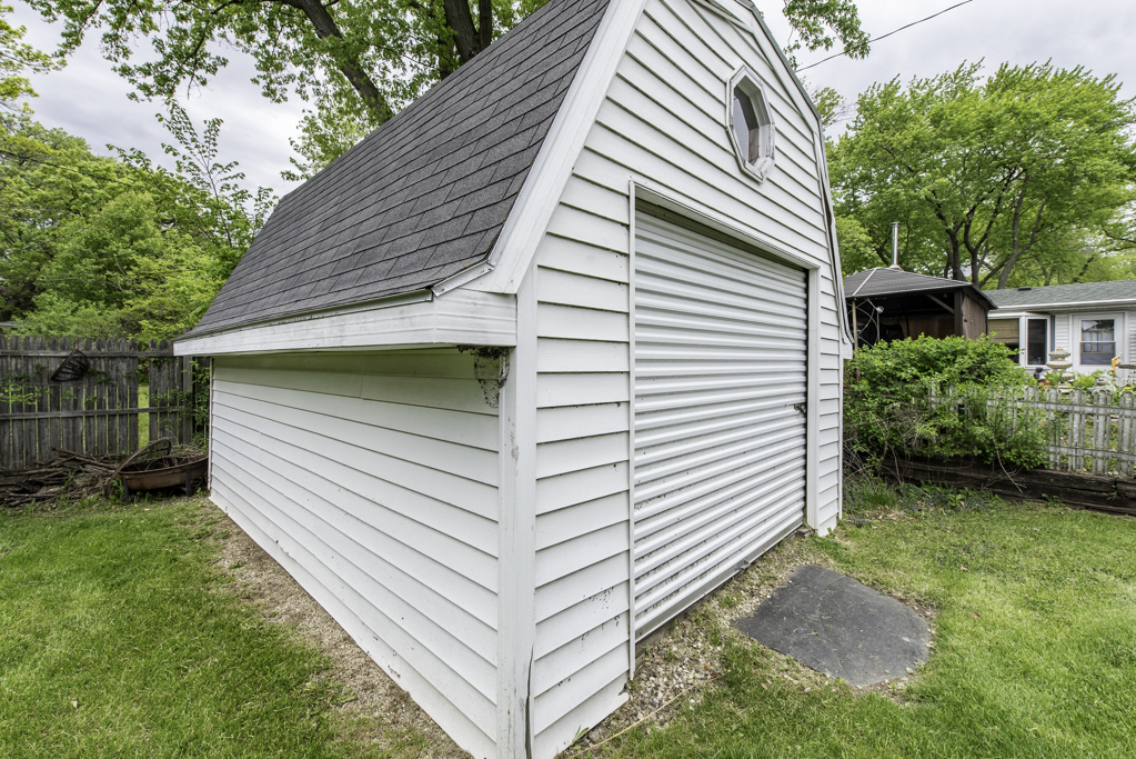 616 Highland Avenue, Antioch, IL 60002