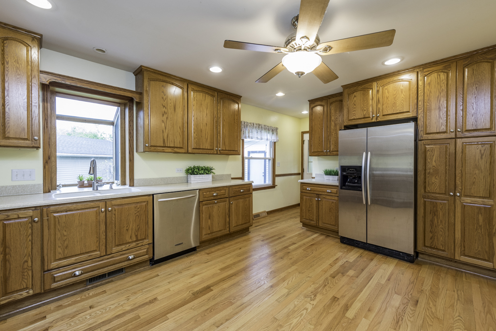 616 Highland Avenue, Antioch, IL 60002