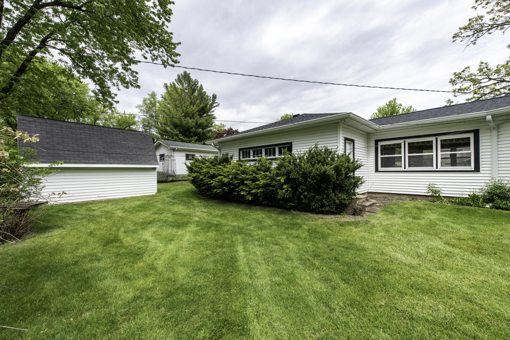 616 Highland Avenue, Antioch, IL 60002