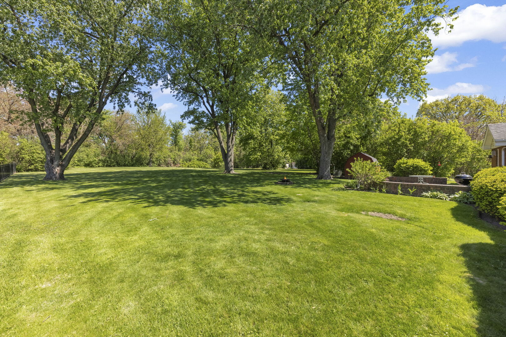 6023 S Richmond Avenue, Willowbrook, IL 60527